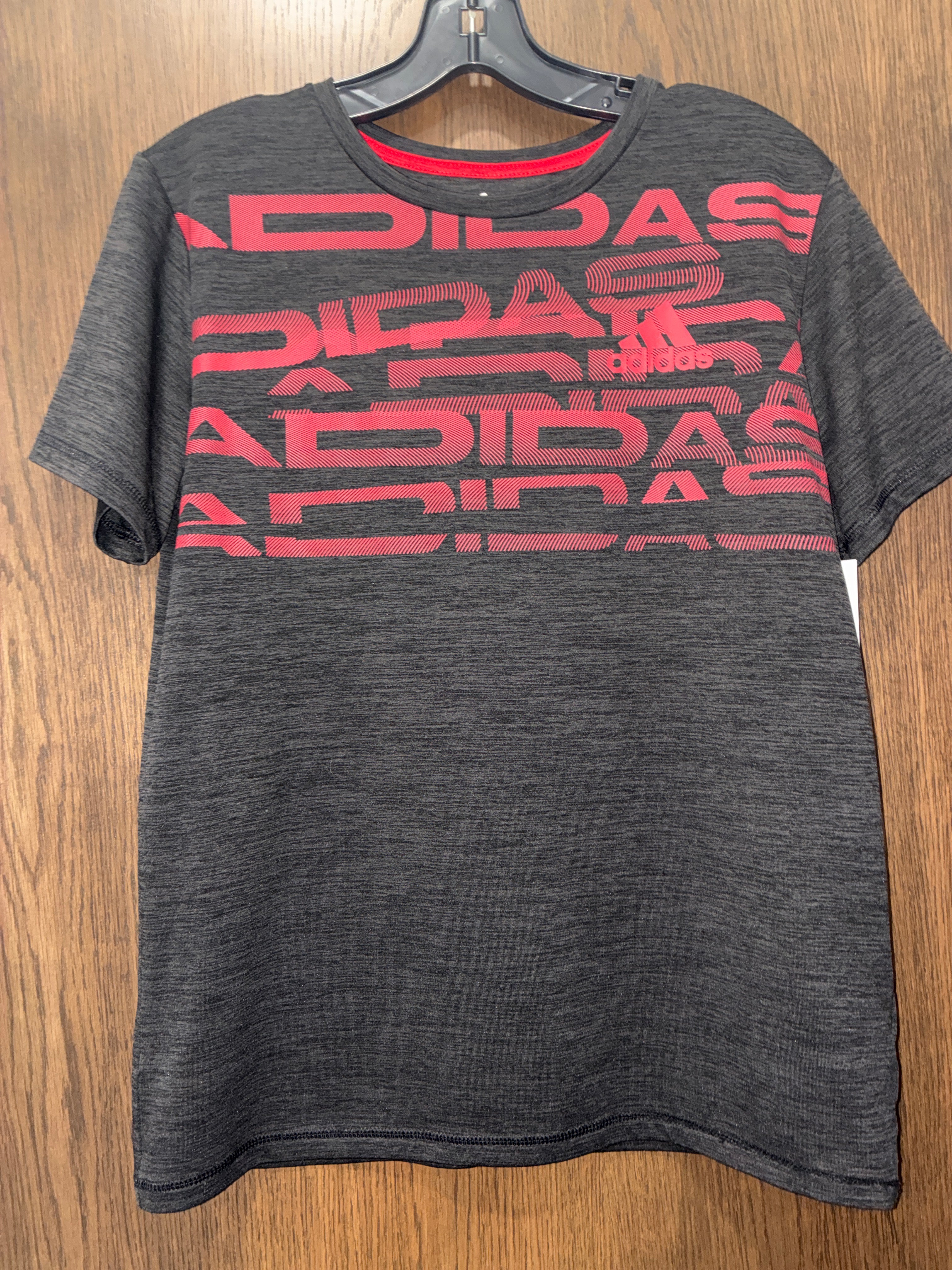 Boy’s Adidas Short Sleeve Size Youth Large 12/14