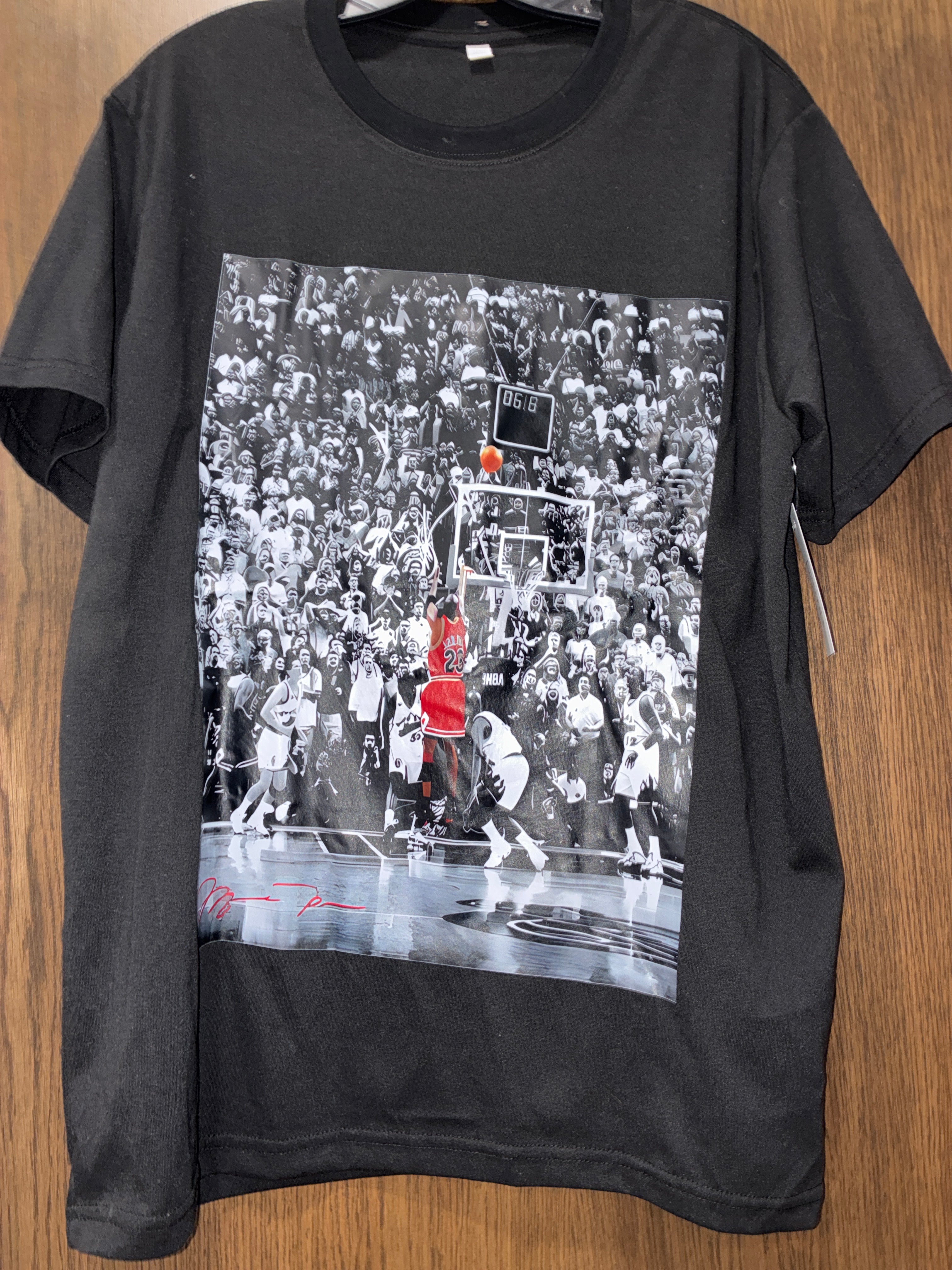 Men’s Jordan Short Sleeve Shirt Size Large