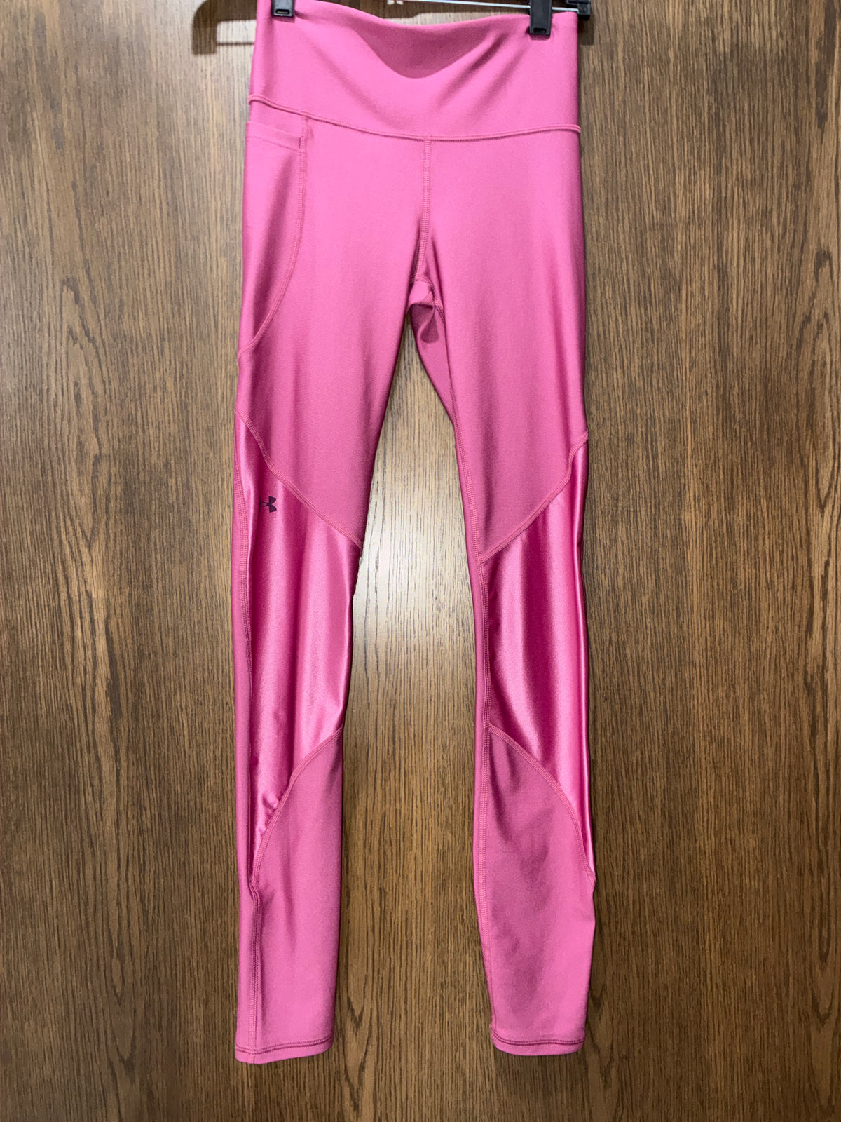 Women’s Under Armour leggings with Side Pockets size XS