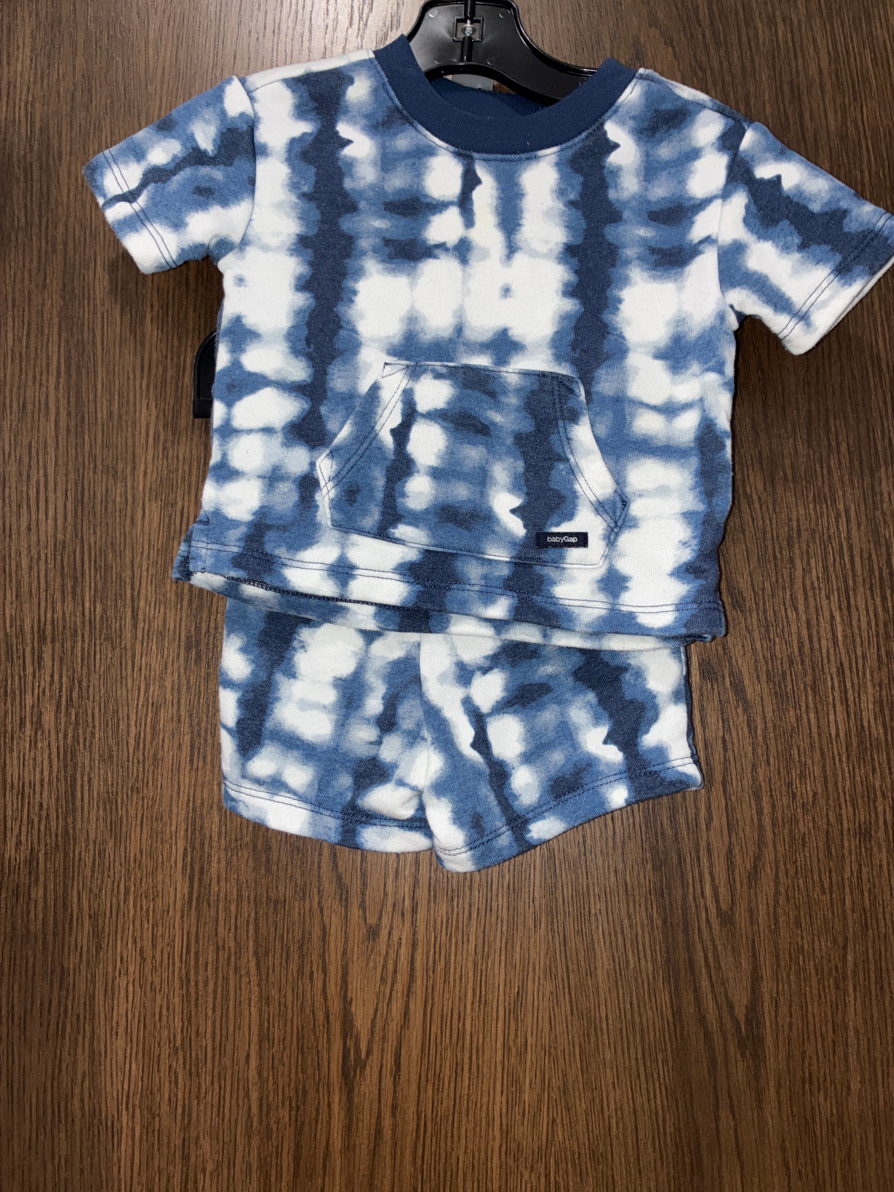 Baby Gap T-Shirt & Shorts Set Size 3-6 Months