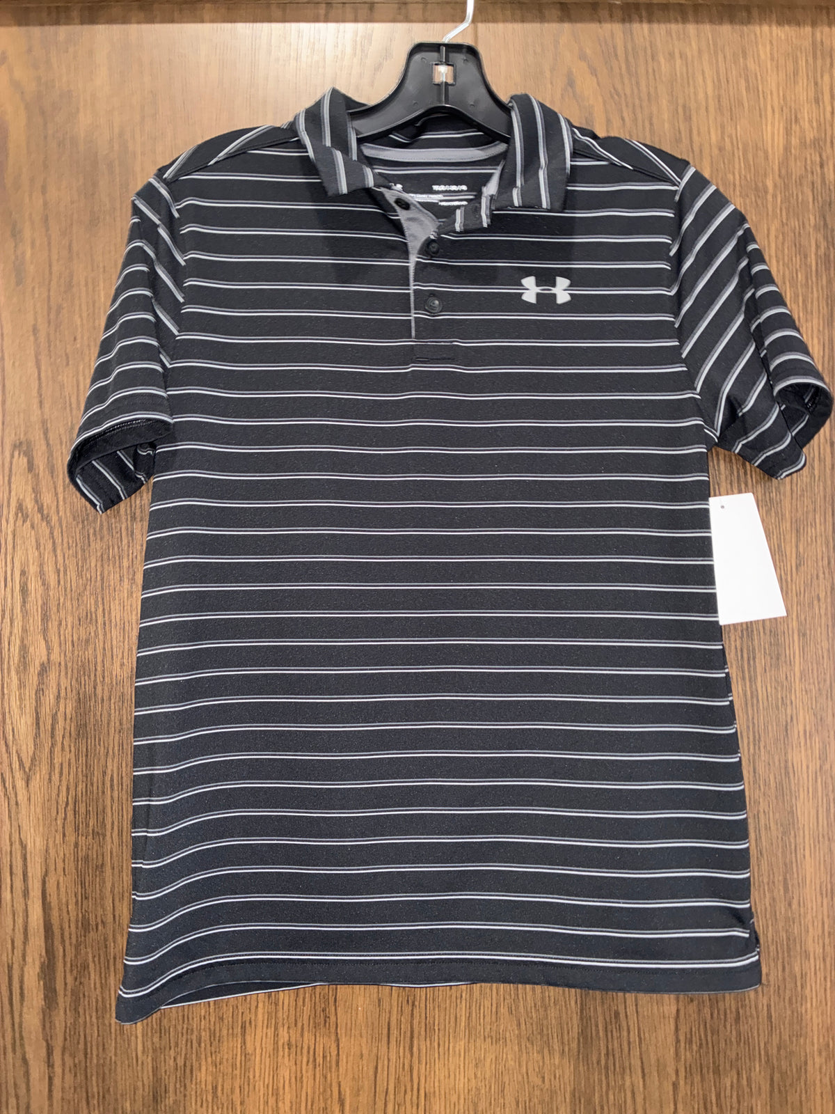 Boys Under Armour Loose Fitting Polo Size Youth Large