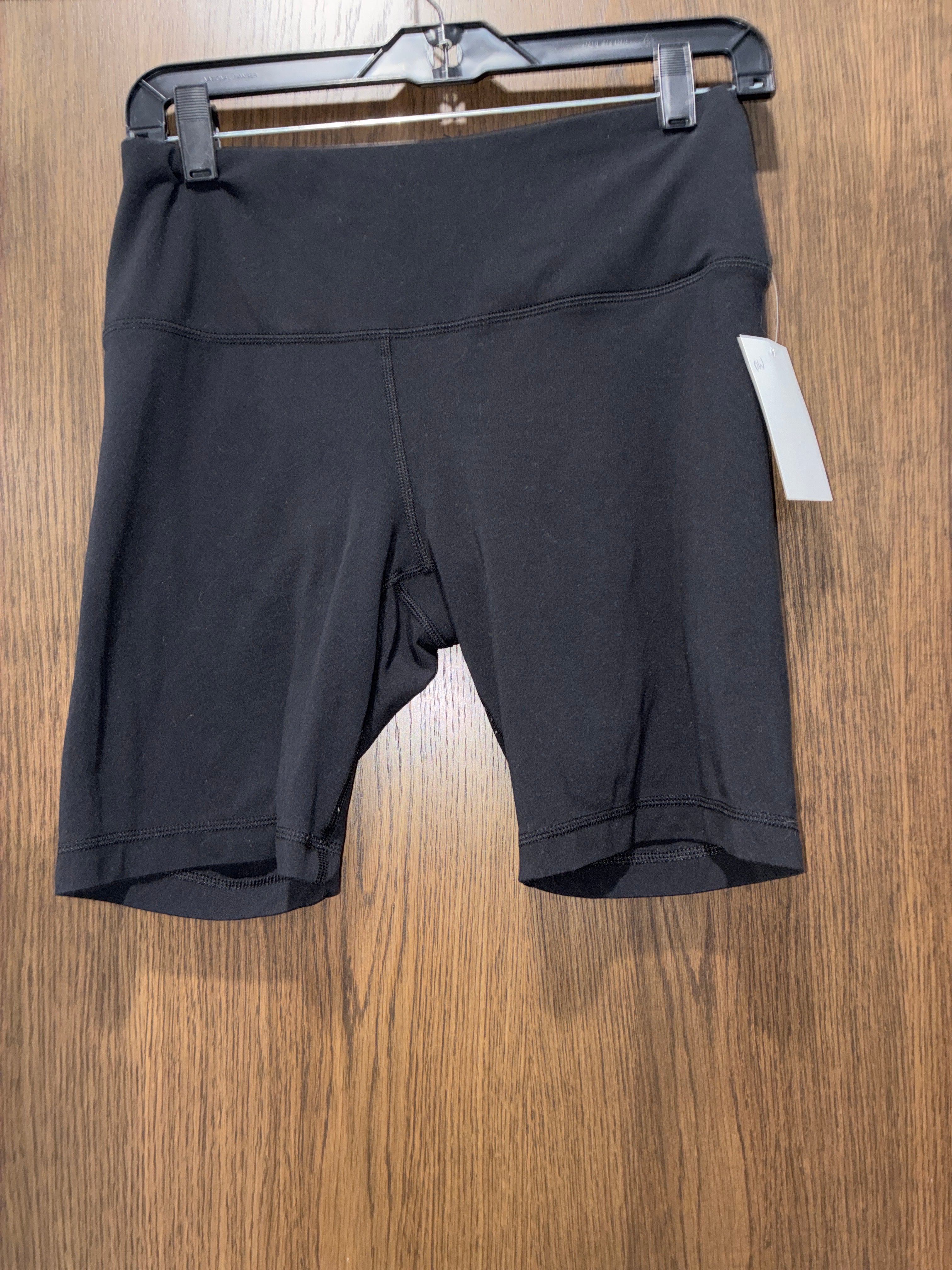 Women’s Yogalicious Biker Shorts Size Medium