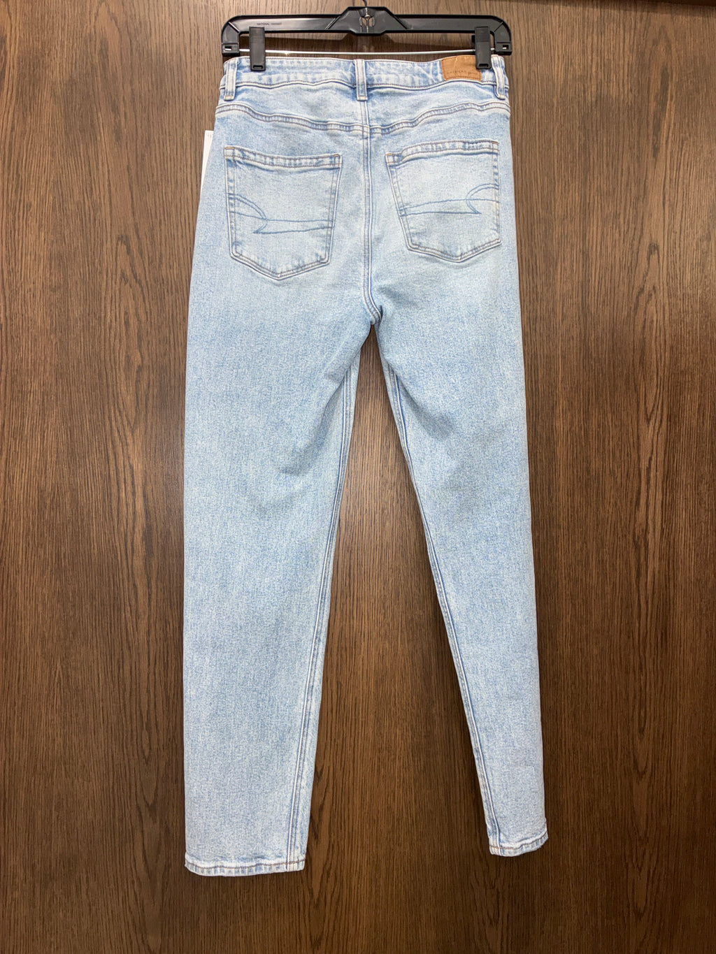 Women’s American Eagle Mom Jeans Size 4R