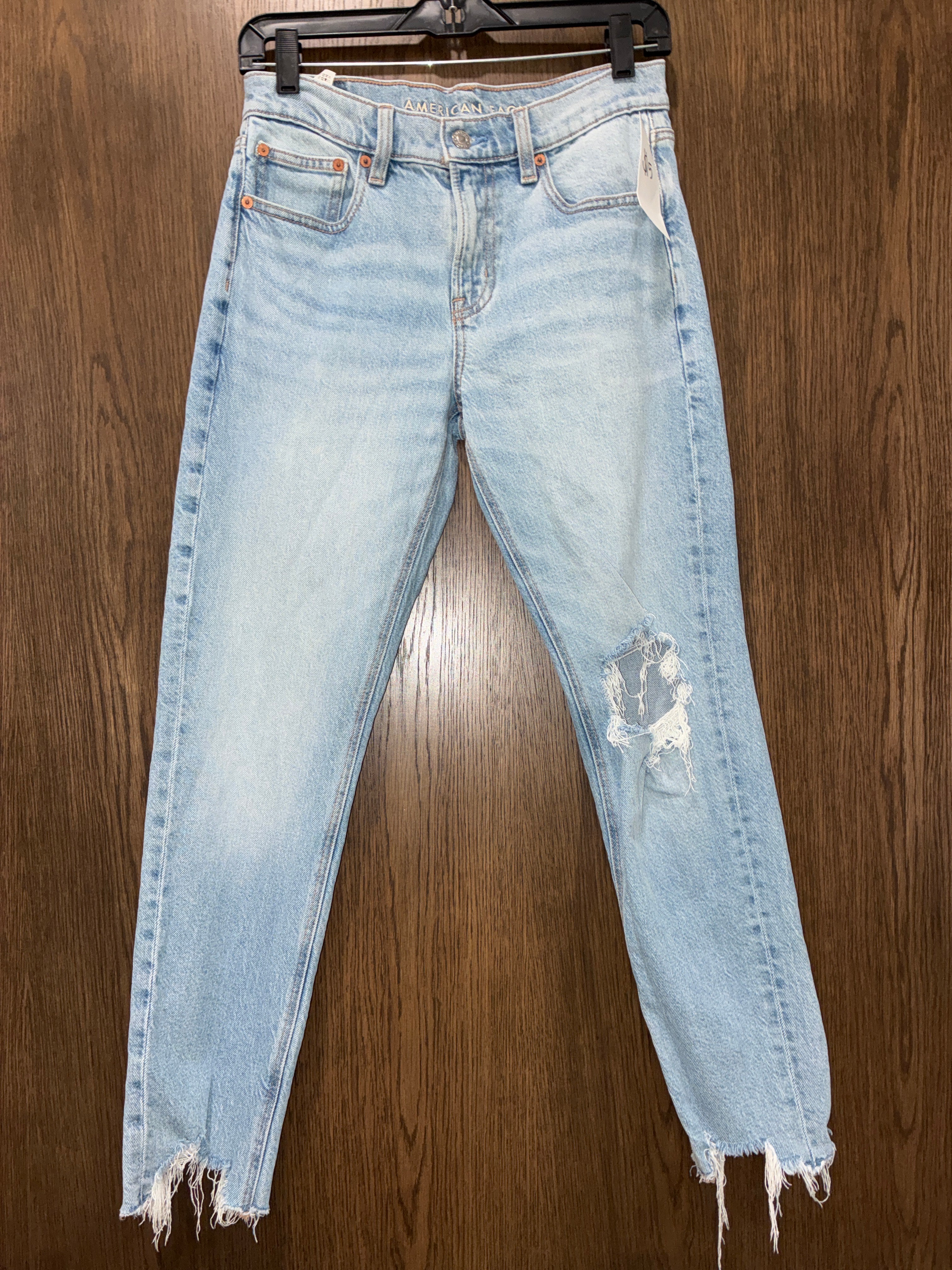 Women’s American Eagle 90’s skinny jeans size 4 Short