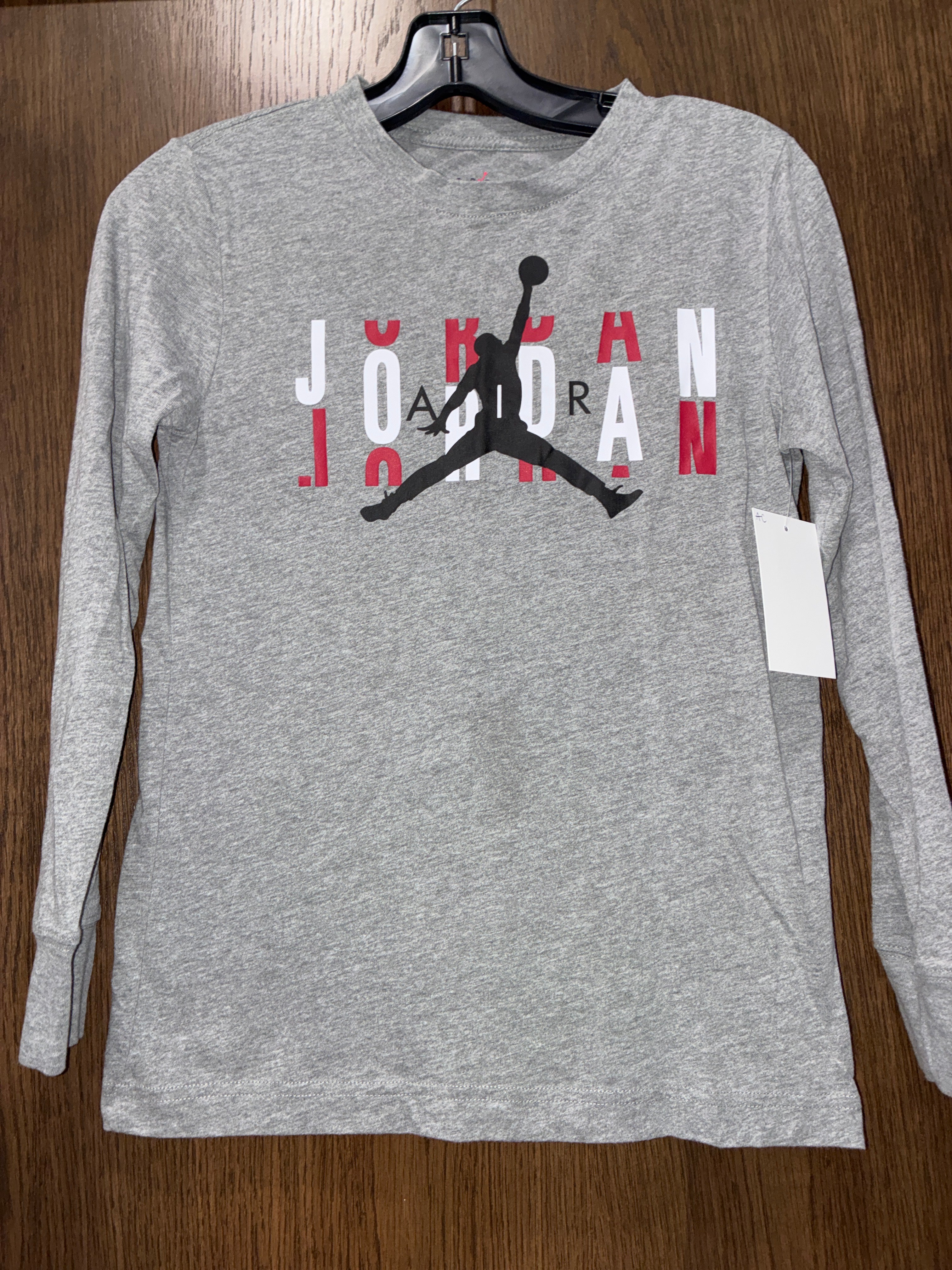 Boys Air Jordan Long Sleeve Size Youth Medium