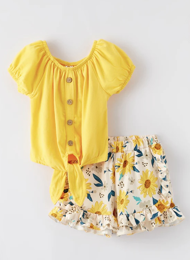 Girly Max NWT GIRLS SPRING AND SUMMER YELLOW COTTON TOP FLORAL PRINT SHORTS SET Size 5/6