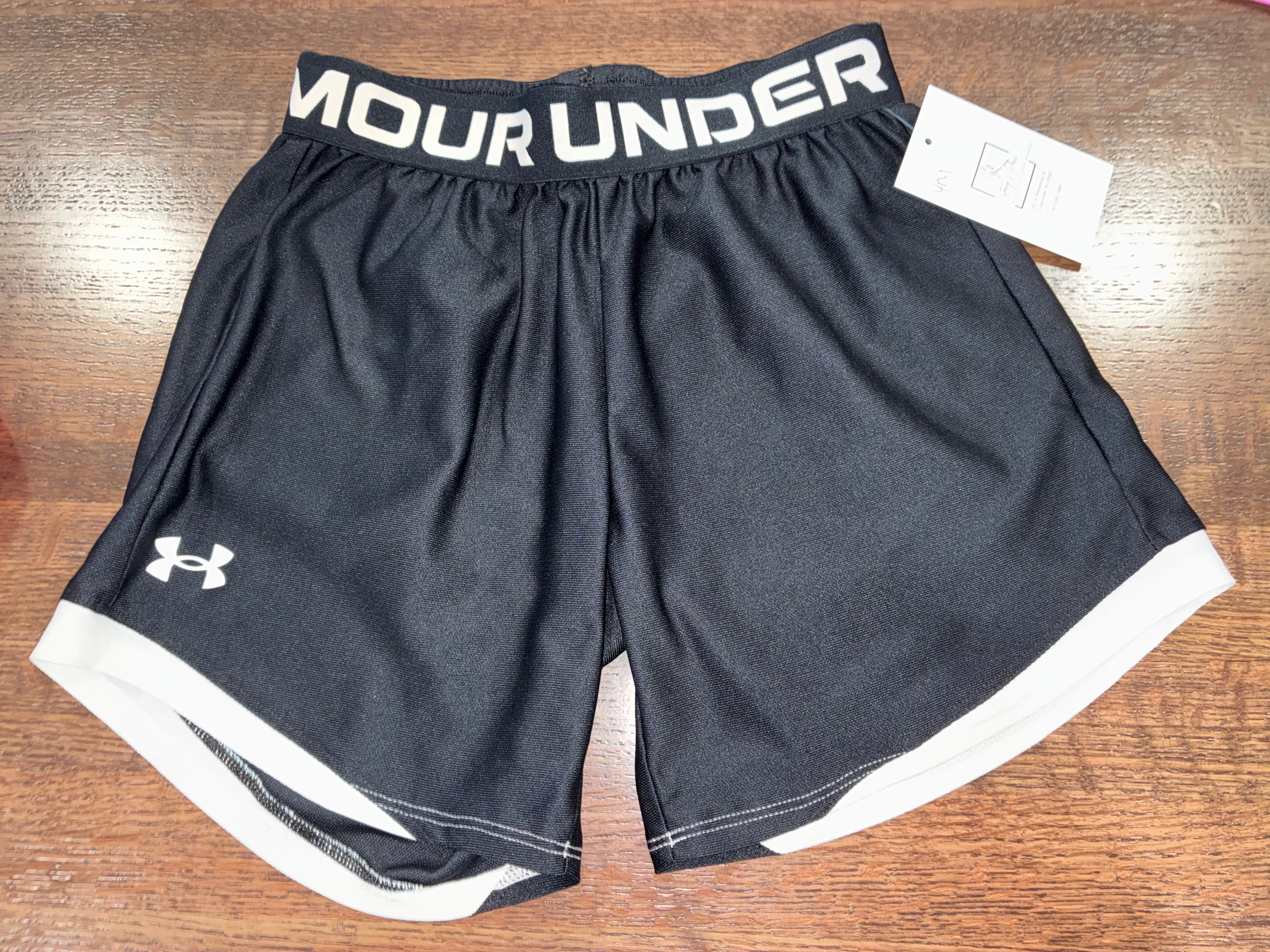 Under Armour Girls Play Up Shorts Size YM 10/12 New Condition