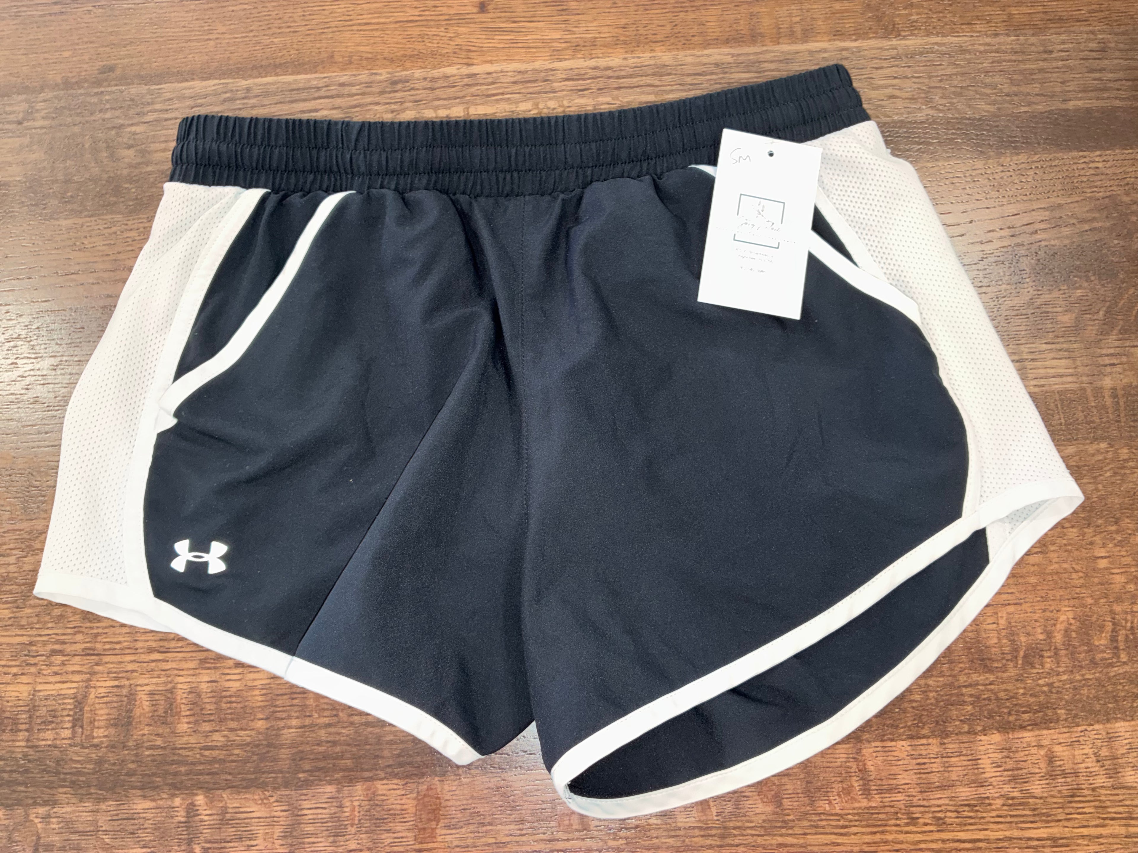 Under Armour Women’s Lined Shorts Size Small