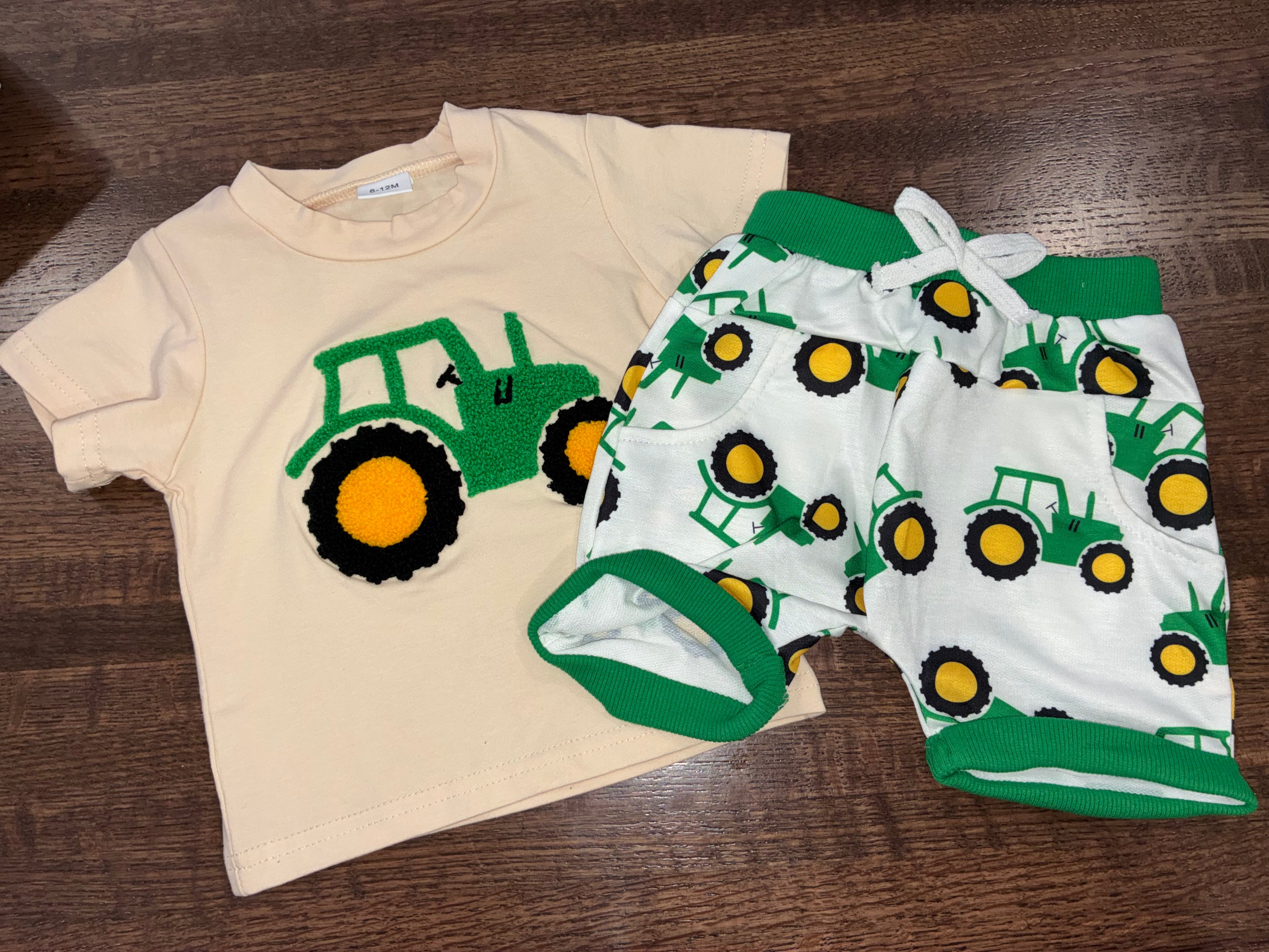 Tractor Graphic T-Shirt & Tractor Jogger Shorts NWT Size 6-12 Months