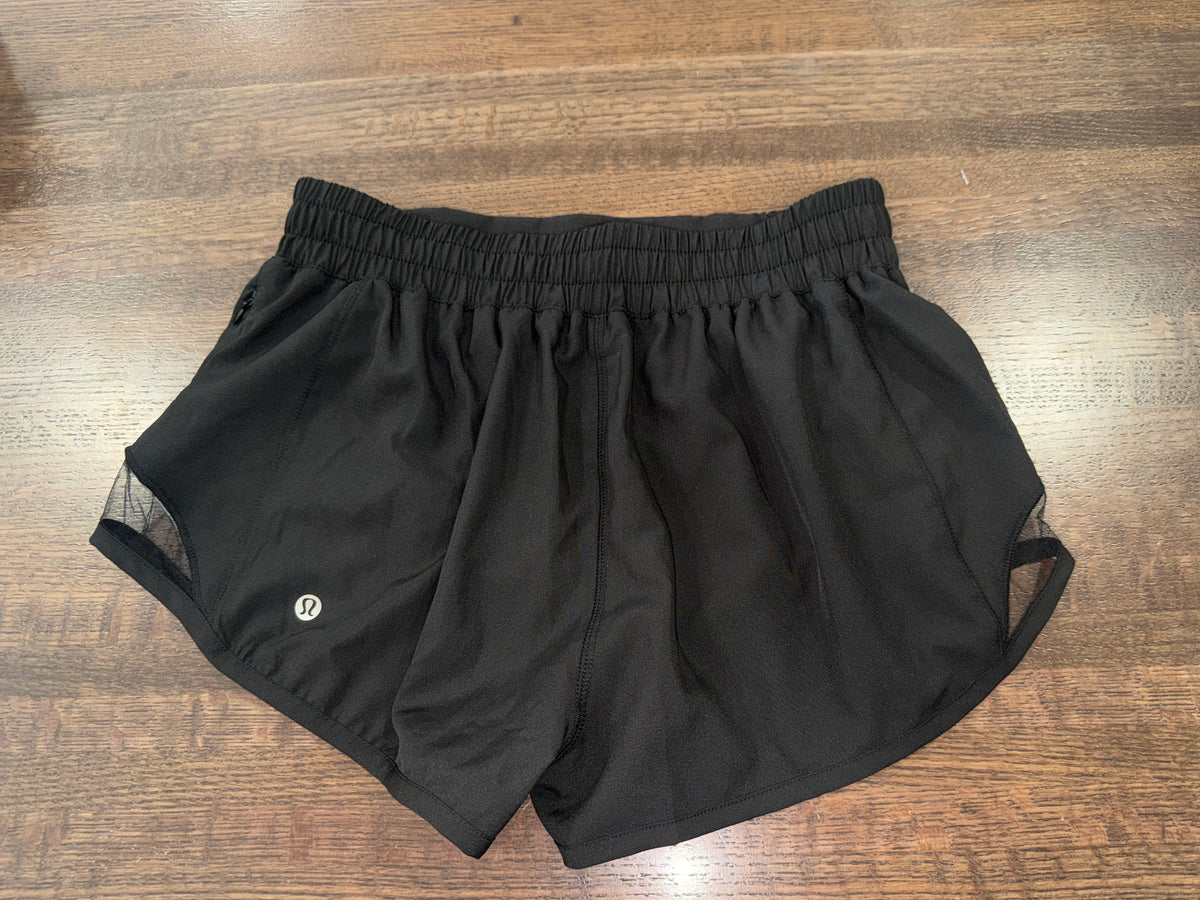 Lululemon Scuba Mid-Rise Oversized Short 3” Trim Women’s Black Size Small
