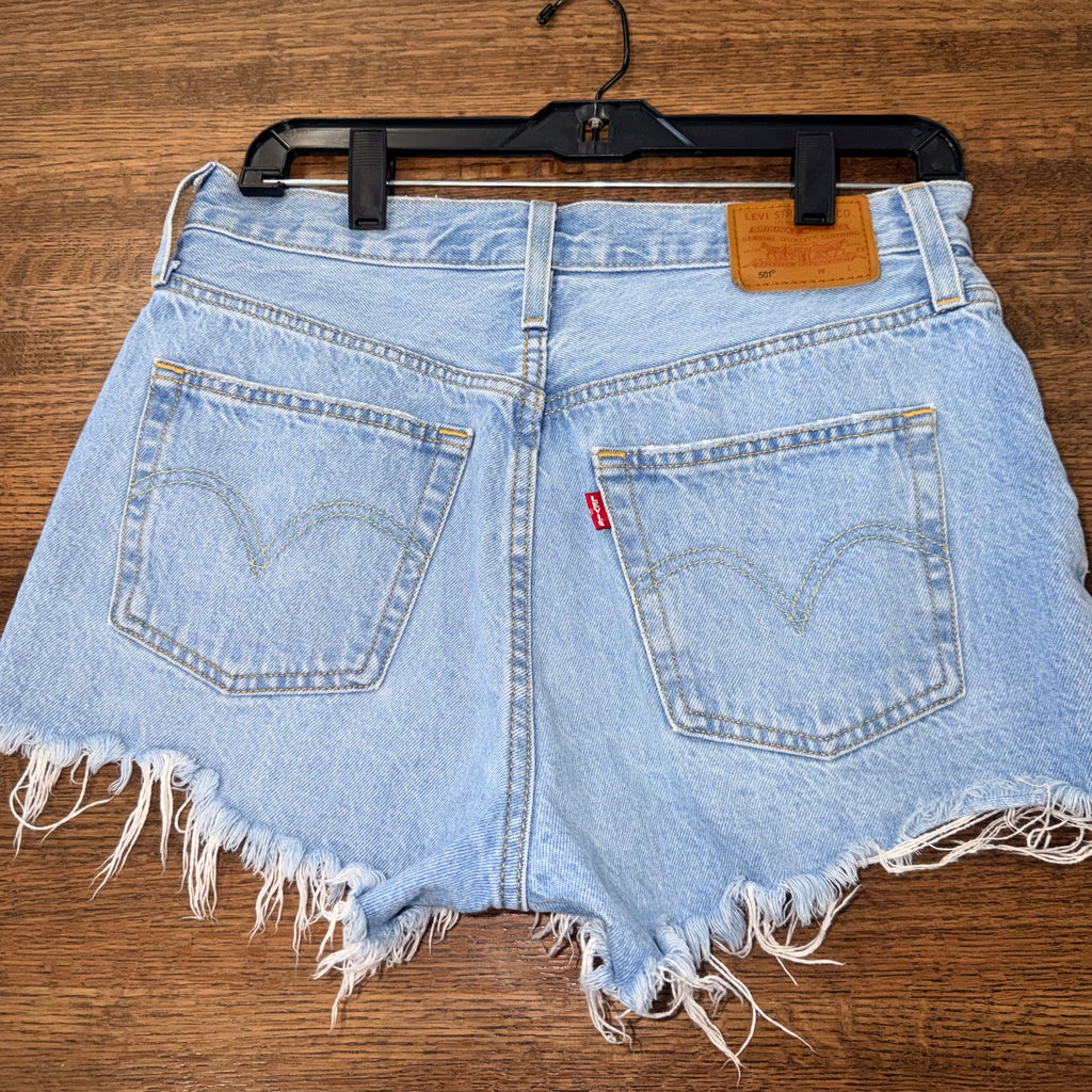 Women’s Levi Jean Shorts Size 29