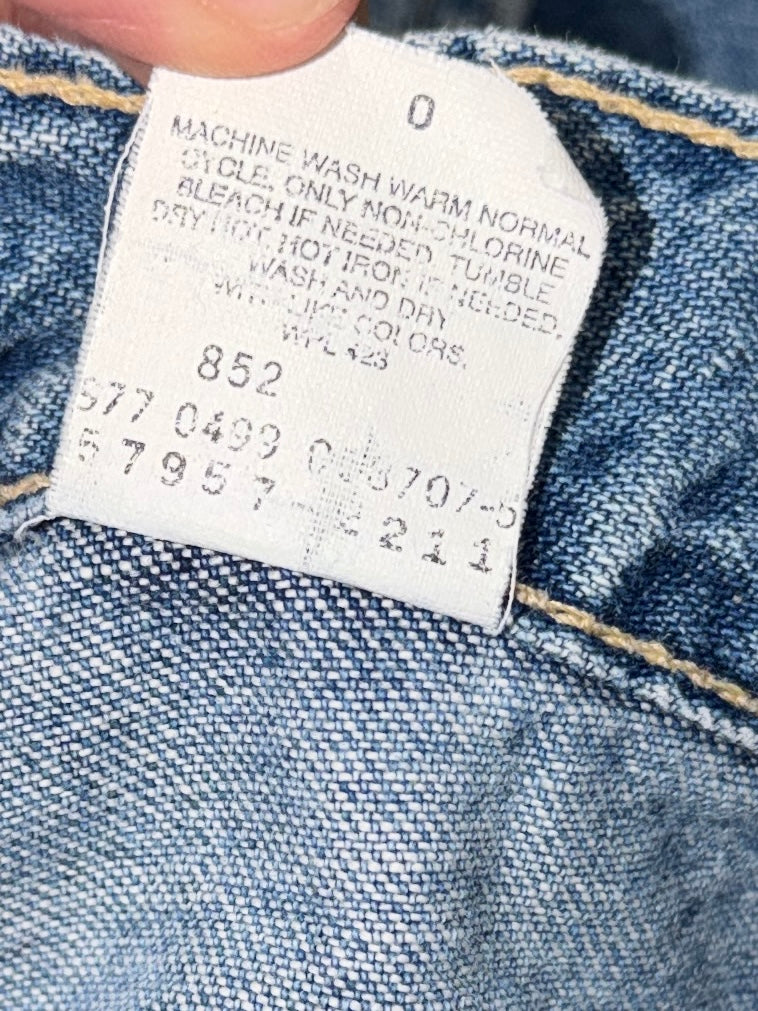 Vintage 1999 Levi’s Dry Goods Carpenter Jeans 5 JR Flare Bootcut Y2K Light Wash