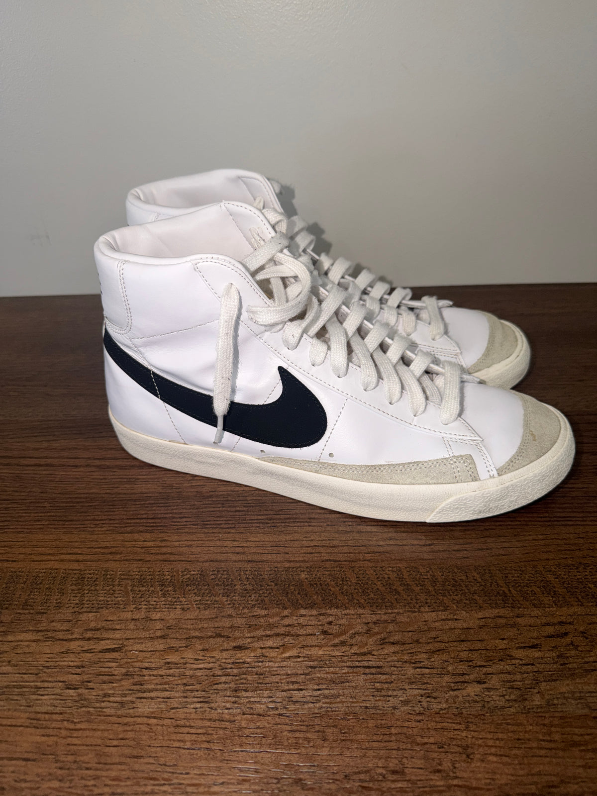 Nike Blazer Mid 77 Vintage White Black Men’s Size 11 BQ6806-100 Sneakers Shoes
