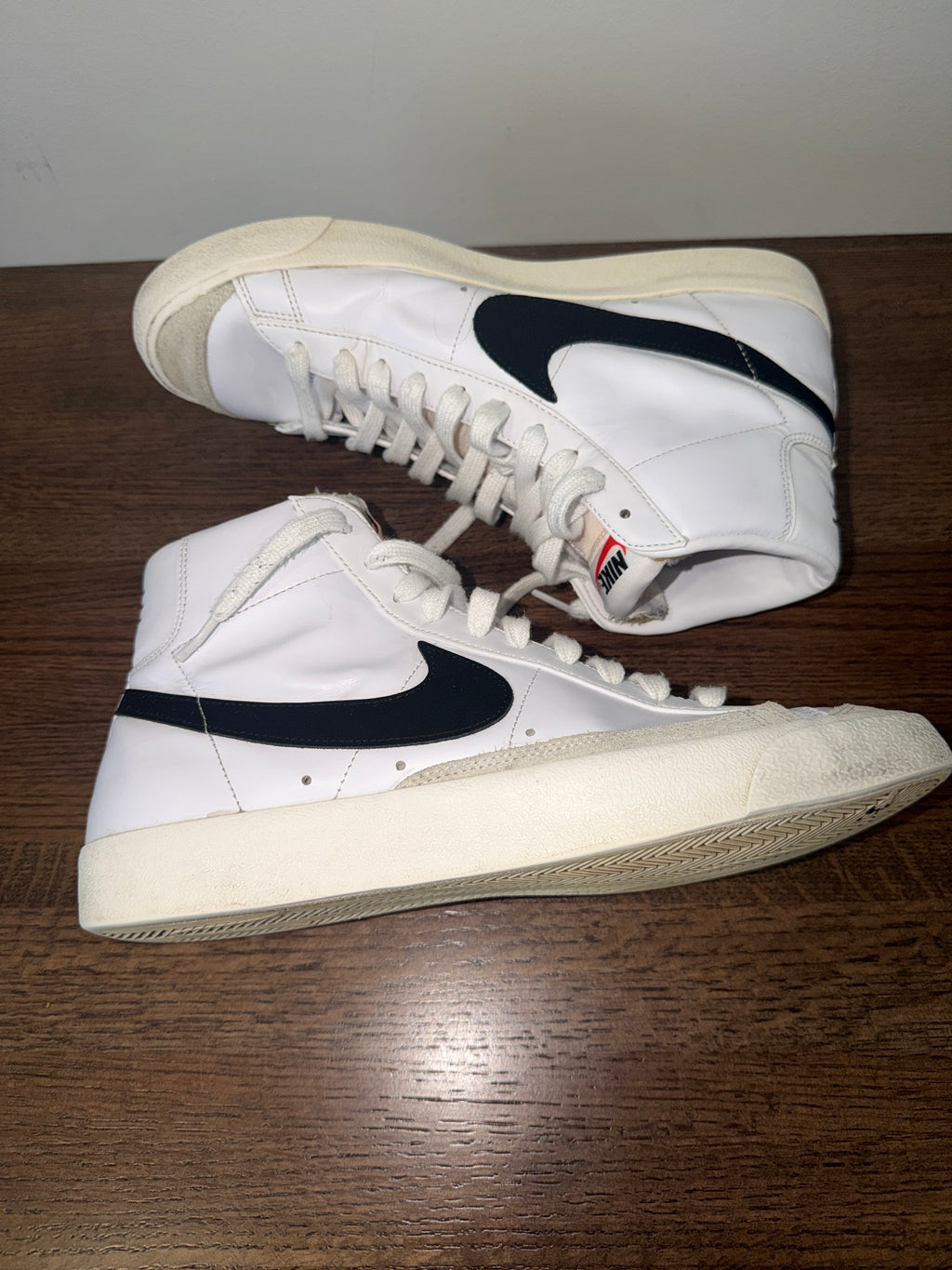 Nike Blazer Mid 77 Vintage White Black Men’s Size 11 BQ6806-100 Sneakers Shoes