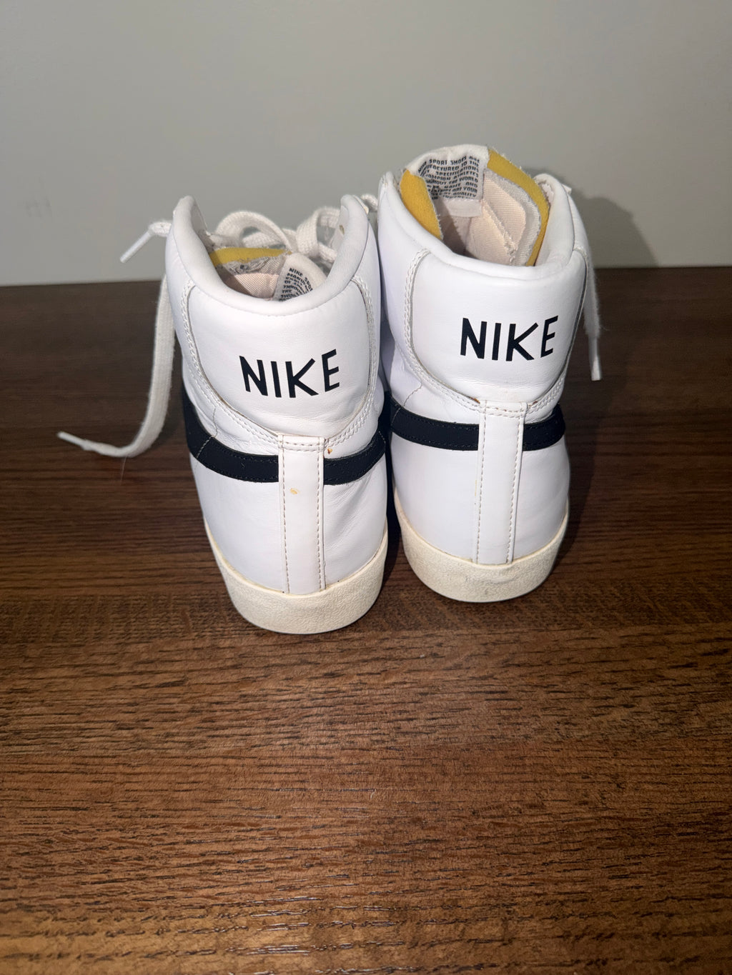Nike Blazer Mid 77 Vintage White Black Men’s Size 11 BQ6806-100 Sneakers Shoes