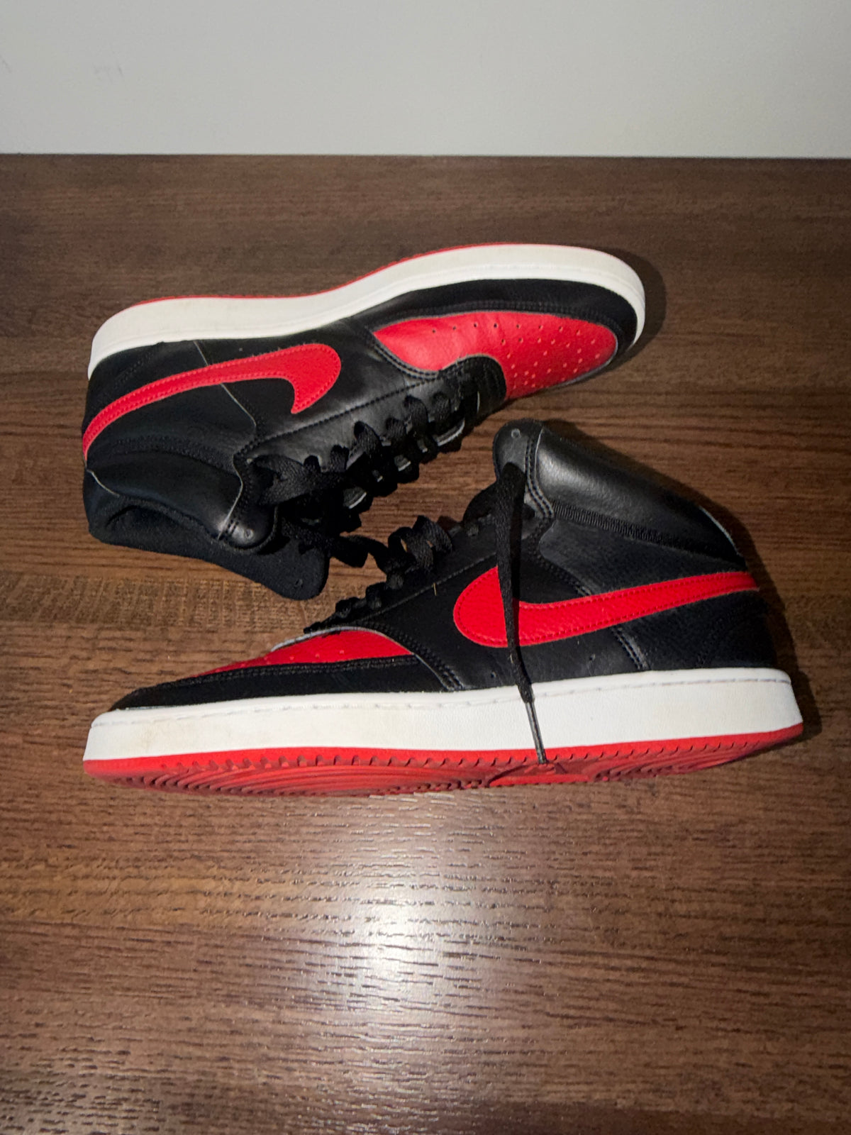 Nike Court Vision Mid Bred Men’s 8.5 Black Red White DM8682-001 Sneakers Shoes