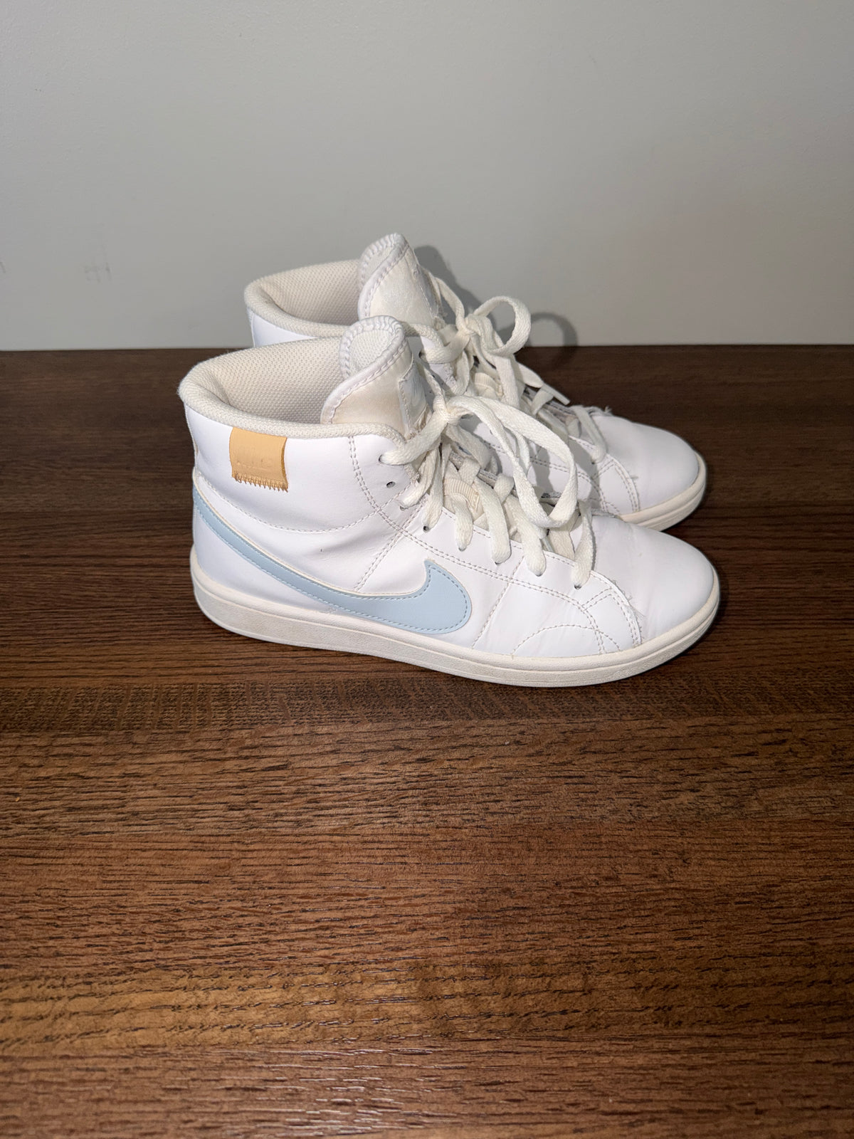 Nike Court Royale 2 Mid Women’s 7.5 White Blue Tint CT1725-106 High Top Shoes