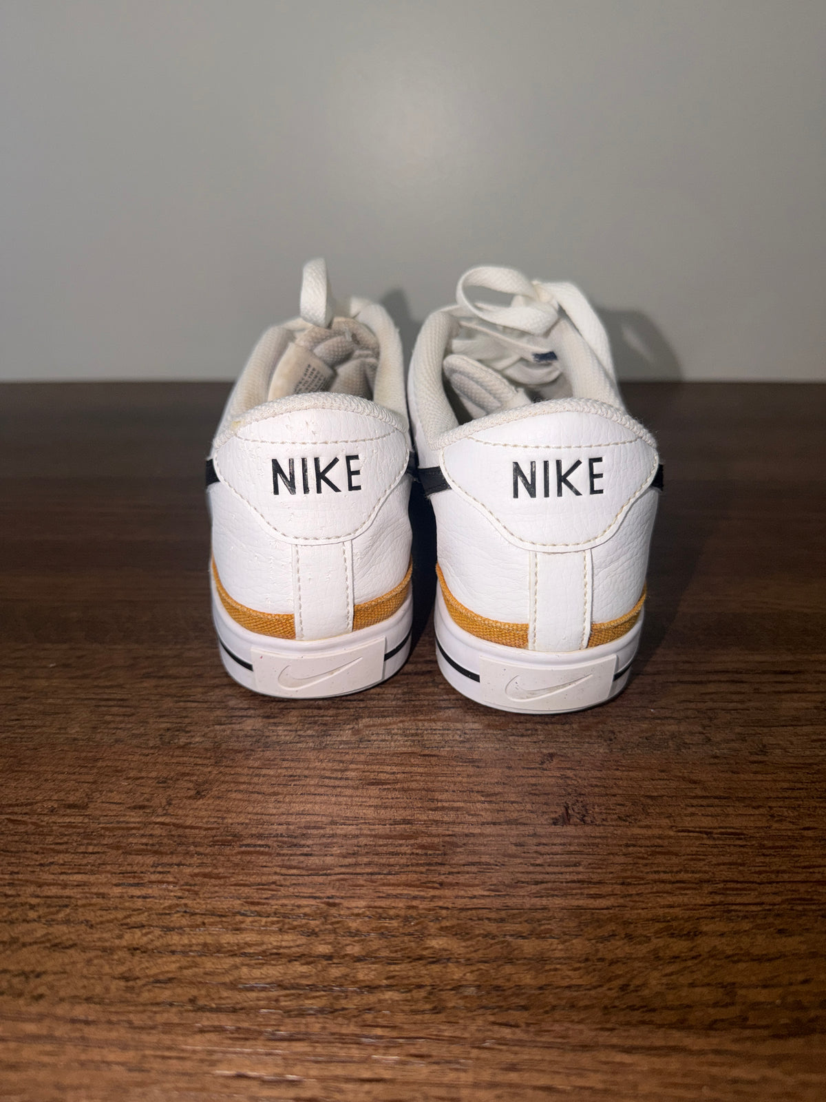 Nike Court Legacy Next Nature Women’s 8.5 White Desert Ochre Black DH3161-100