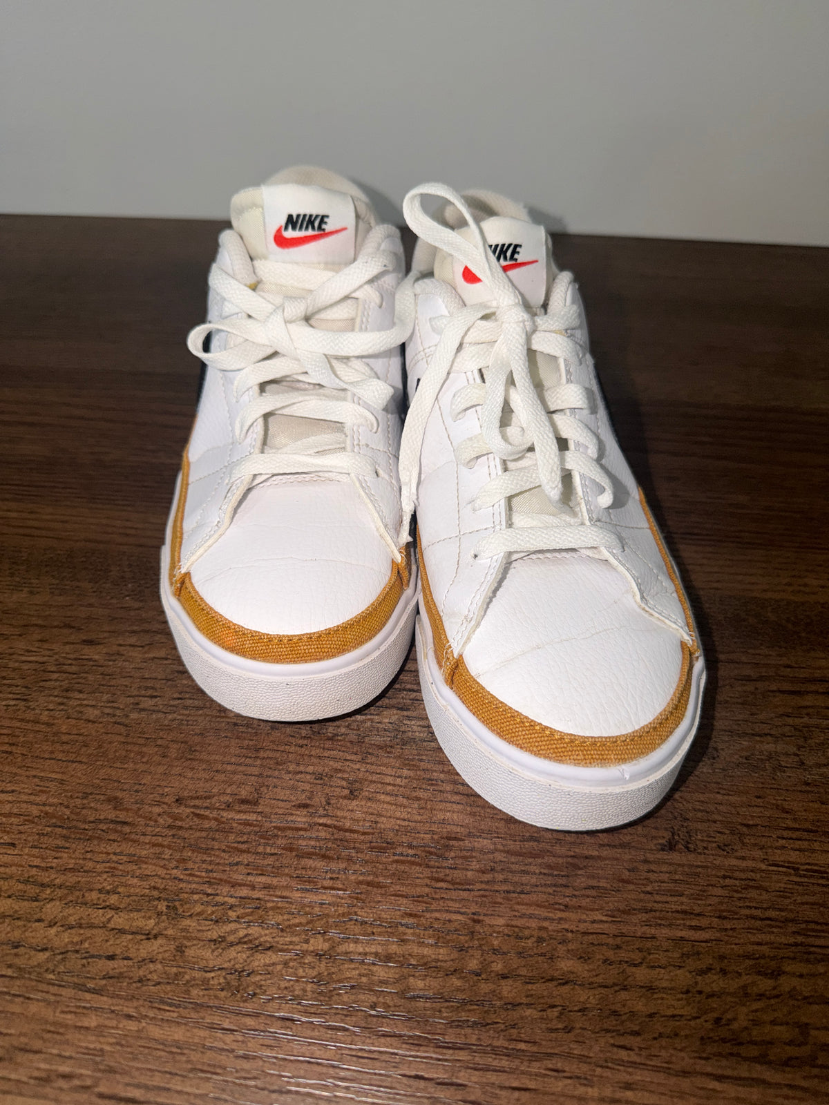 Nike Court Legacy Next Nature Women’s 8.5 White Desert Ochre Black DH3161-100