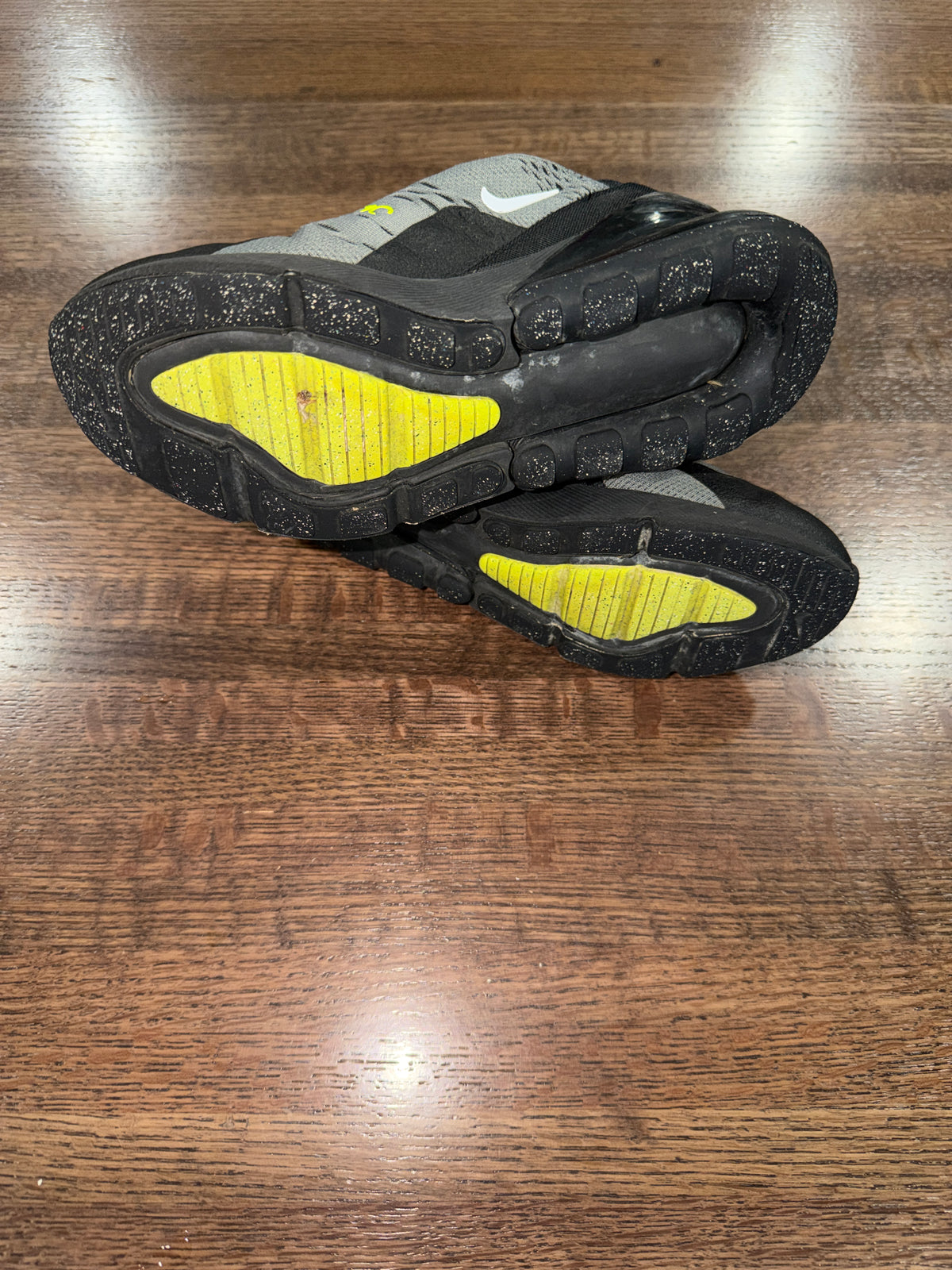 Nike Air Max 270 GS Iron Grey Volt Black DZ5631-001 Big Kids Size 4Y