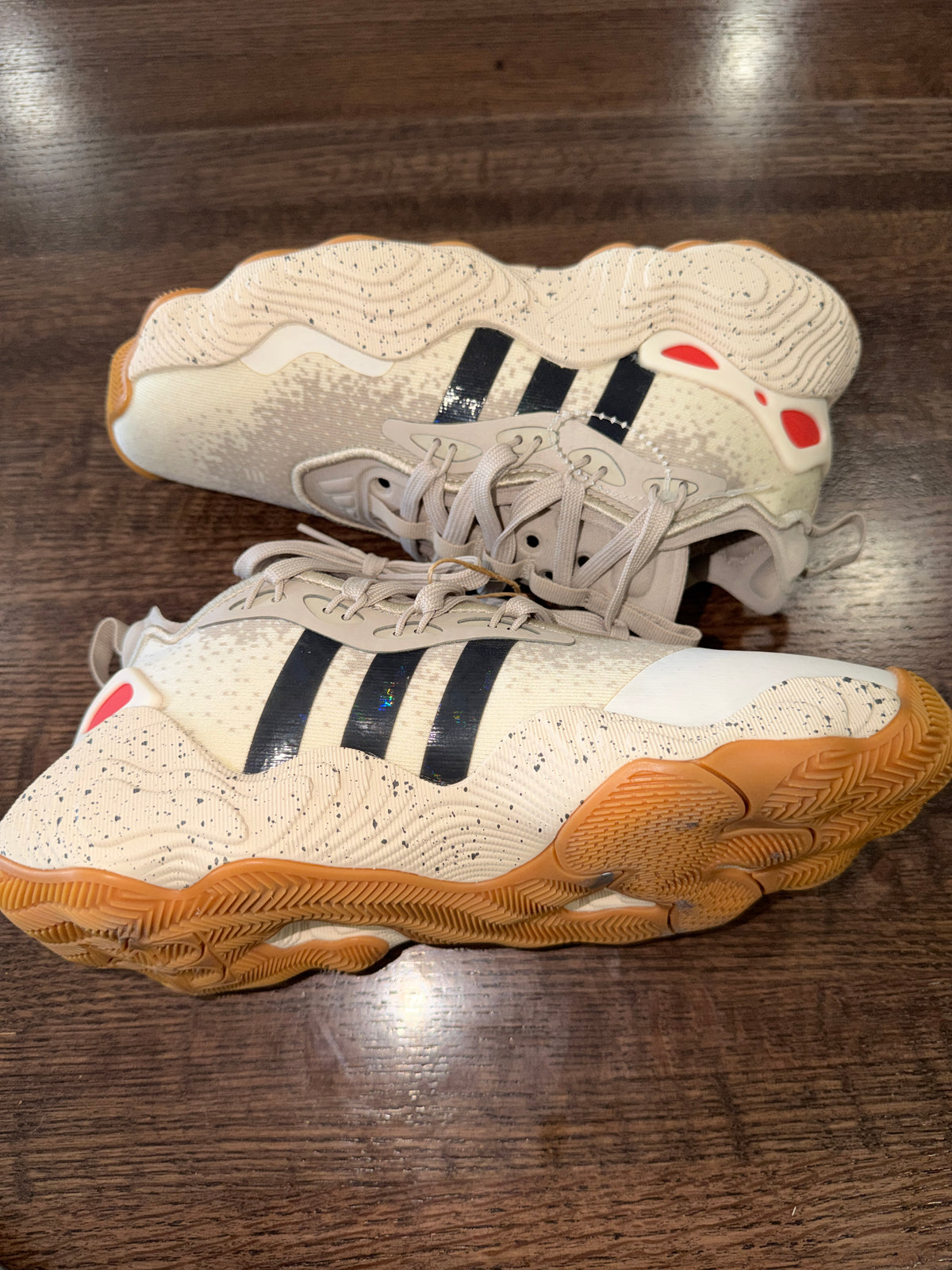 Adidas D.O.N. Issue 5 Donovan Mitchell Basketball Shoes White Gum Size 5