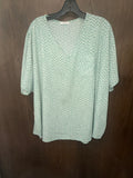 Jodiful Boutique Women’s Green & White Abstract Print V-Neck Blouse Pocket Top Size Small