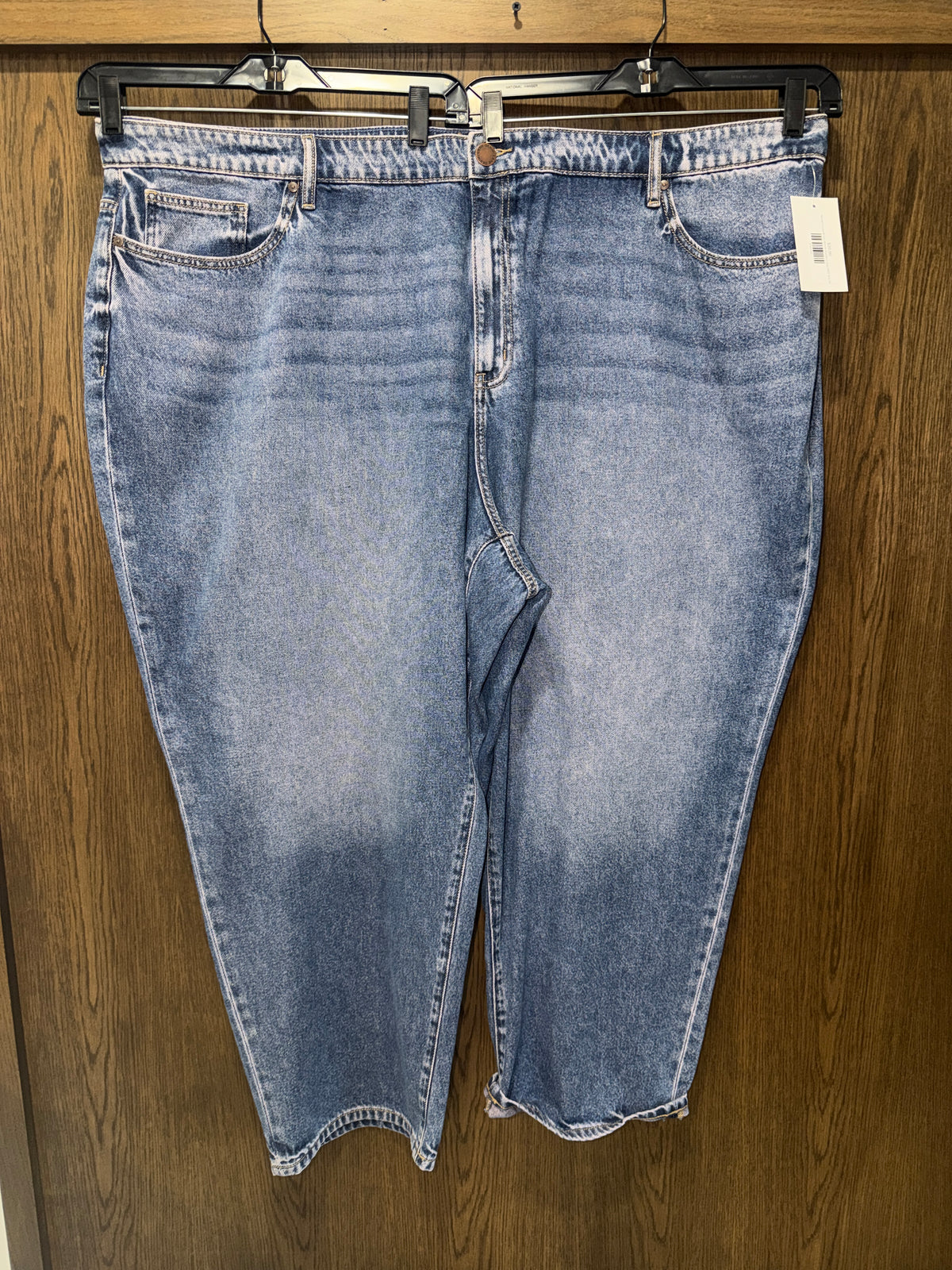 Women’s Lane Bryant Midrise Boyfriend Jean NWT Size 30