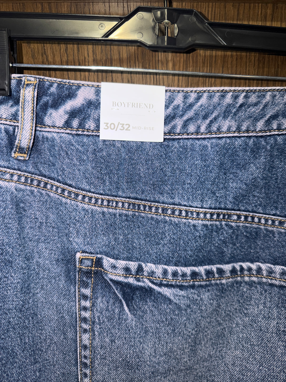 Women’s Lane Bryant Midrise Boyfriend Jean NWT Size 30