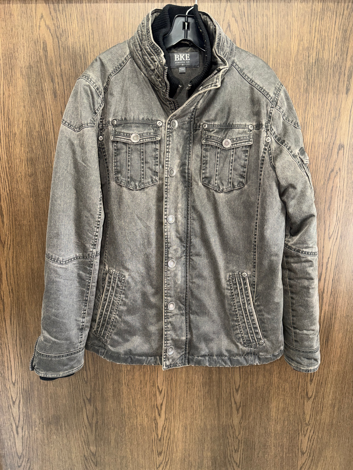 BKE Men’s Athletic Fit Distressed Mineral Washed Moto Denim Utility Jacket Quilted Lined Gray Size M