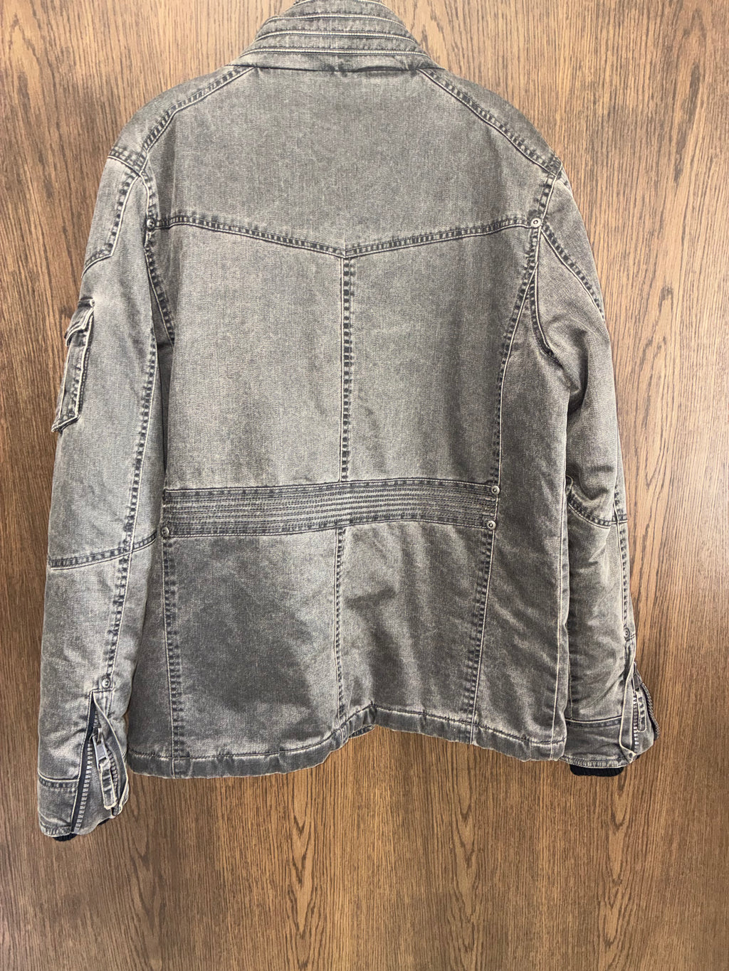 BKE Men’s Athletic Fit Distressed Mineral Washed Moto Denim Utility Jacket Quilted Lined Gray Size M
