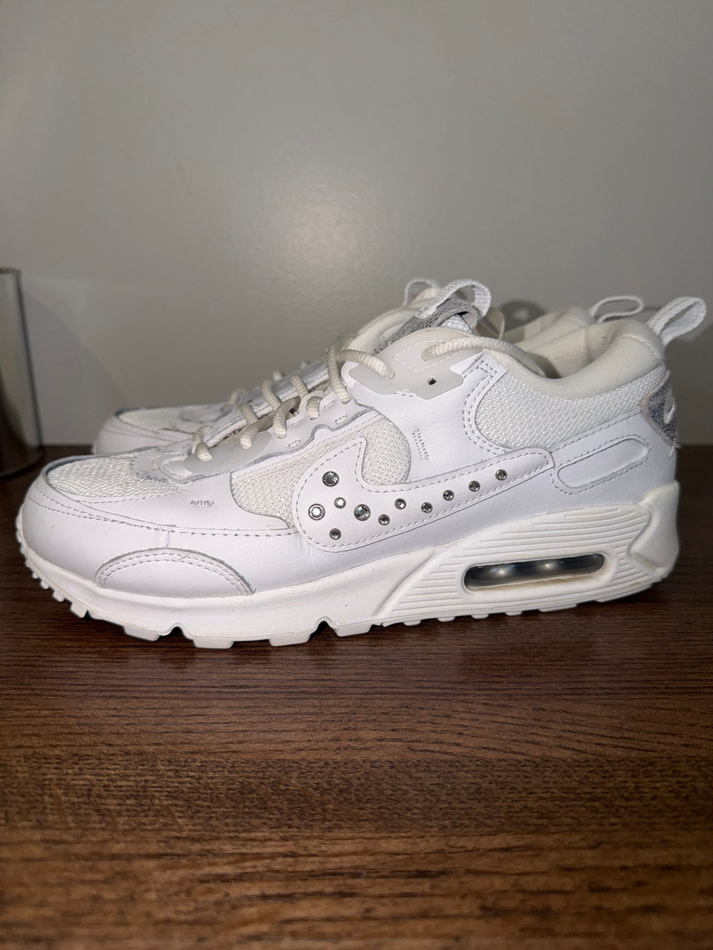 Nike Air Max 90 Futura Studded Swoosh White Silver Women’s Size 8.5 FQ8888-100
