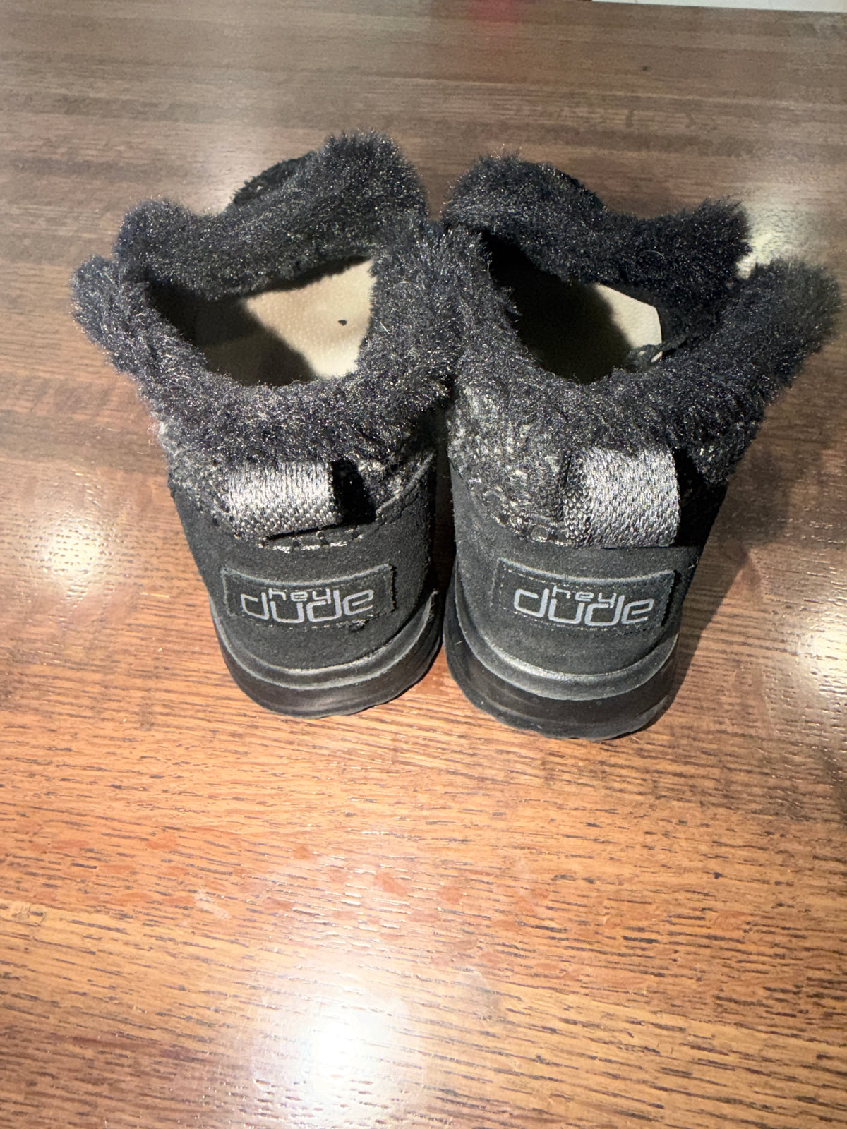 HEYDUDE Denny Sparkling Black Faux Fur Lined Glitter Booties Women’s Size 9