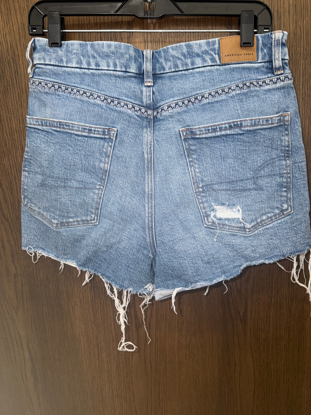 American Eagle Curvy 90s Boyfriend Distressed Denim Shorts Women's Size 10