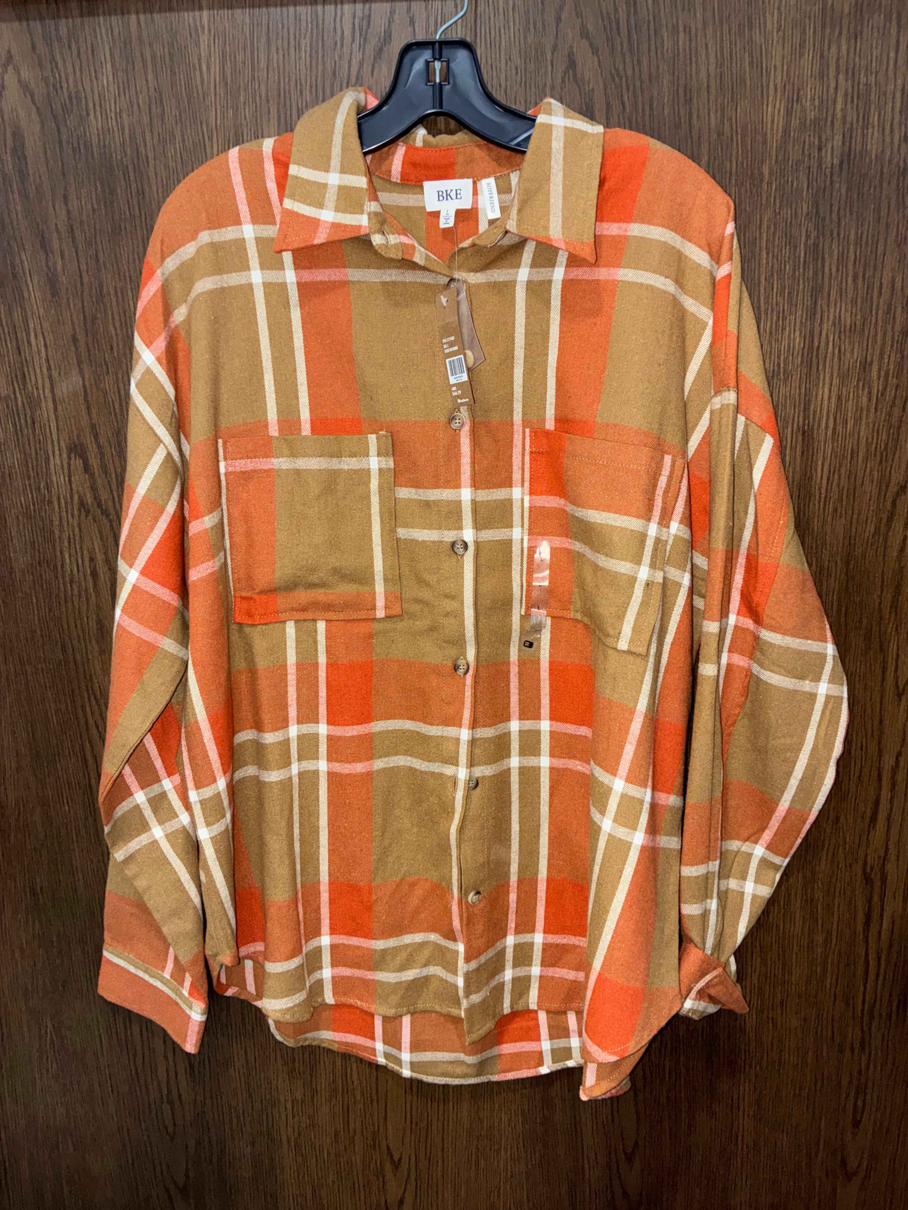BKE Boyfriend Plaid Flannel Button Down Shirt Tan Orange Women’s Large NWT