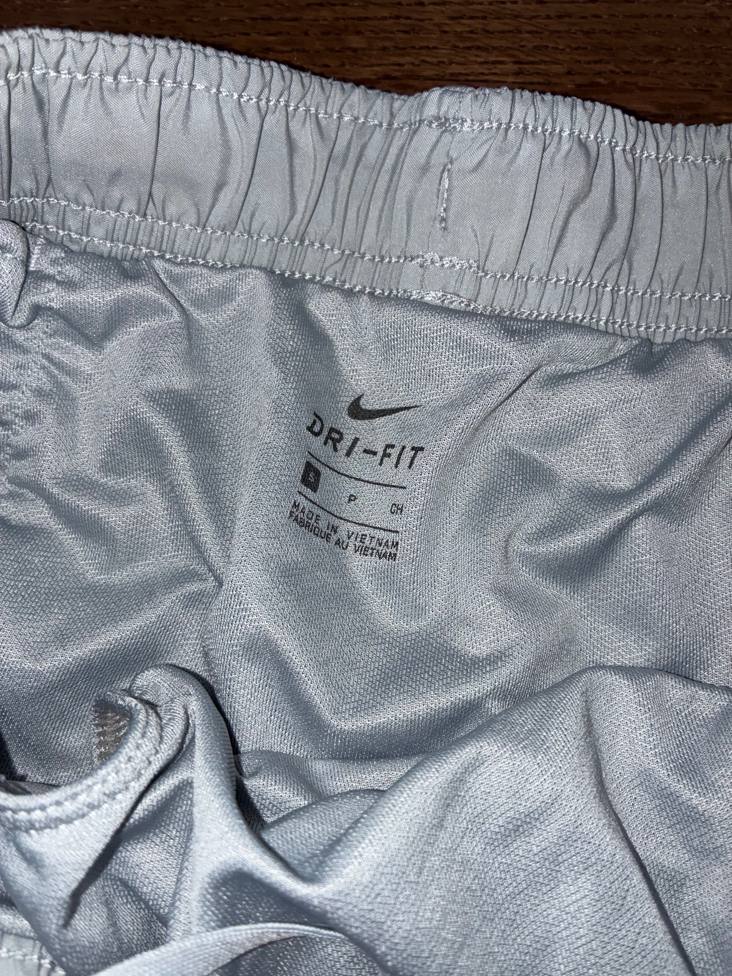 Nike Women’s Tempo Lined Shorts Size Small