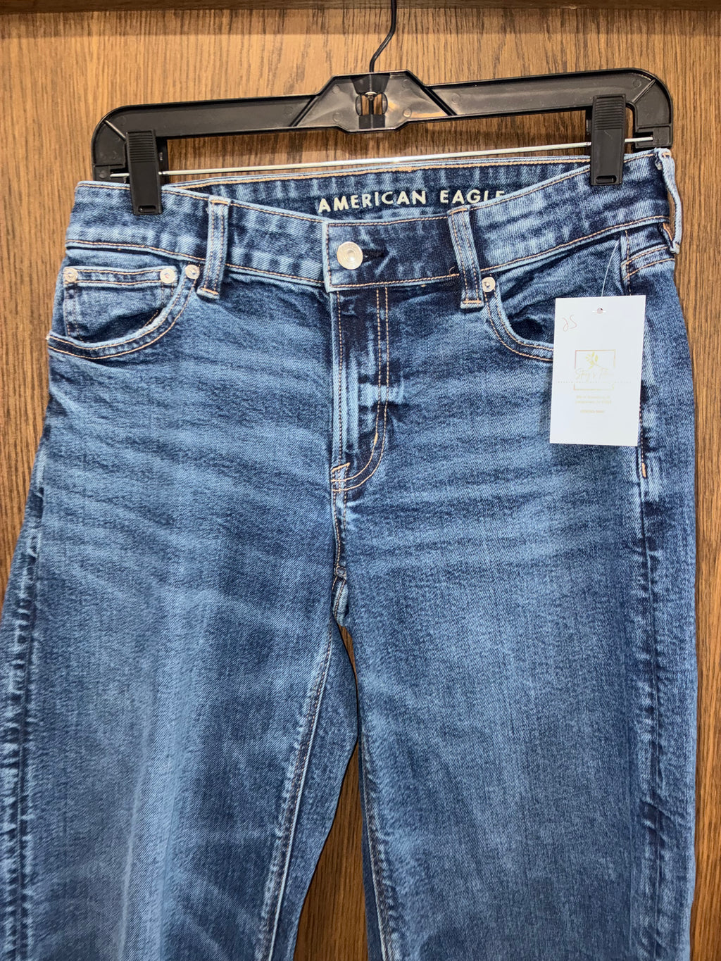 American Eagle Women’s Low Rise Baggy Wide Leg Size 2 Short