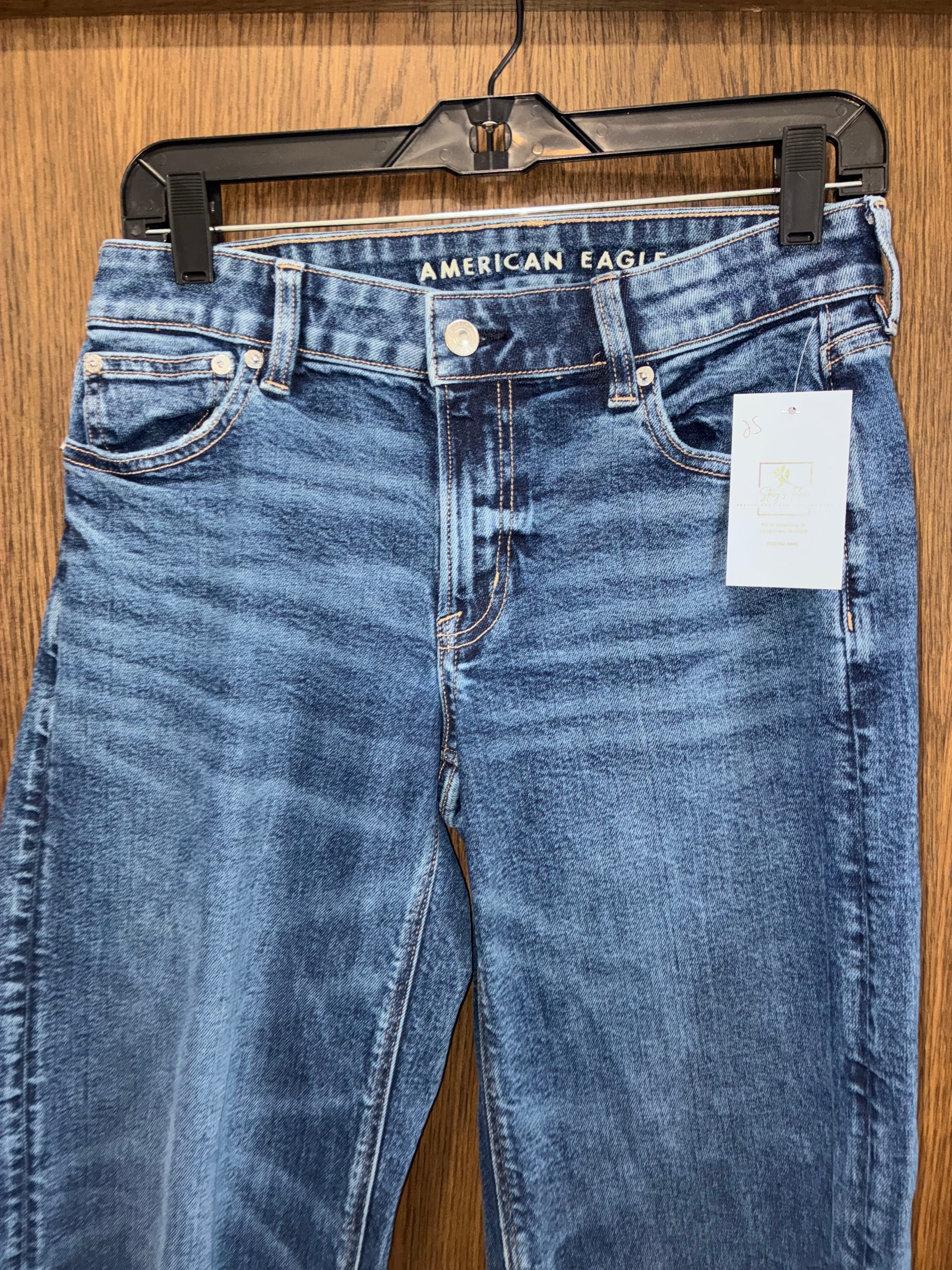 American Eagle Women’s Low Rise Baggy Wide Leg Size 2 Short