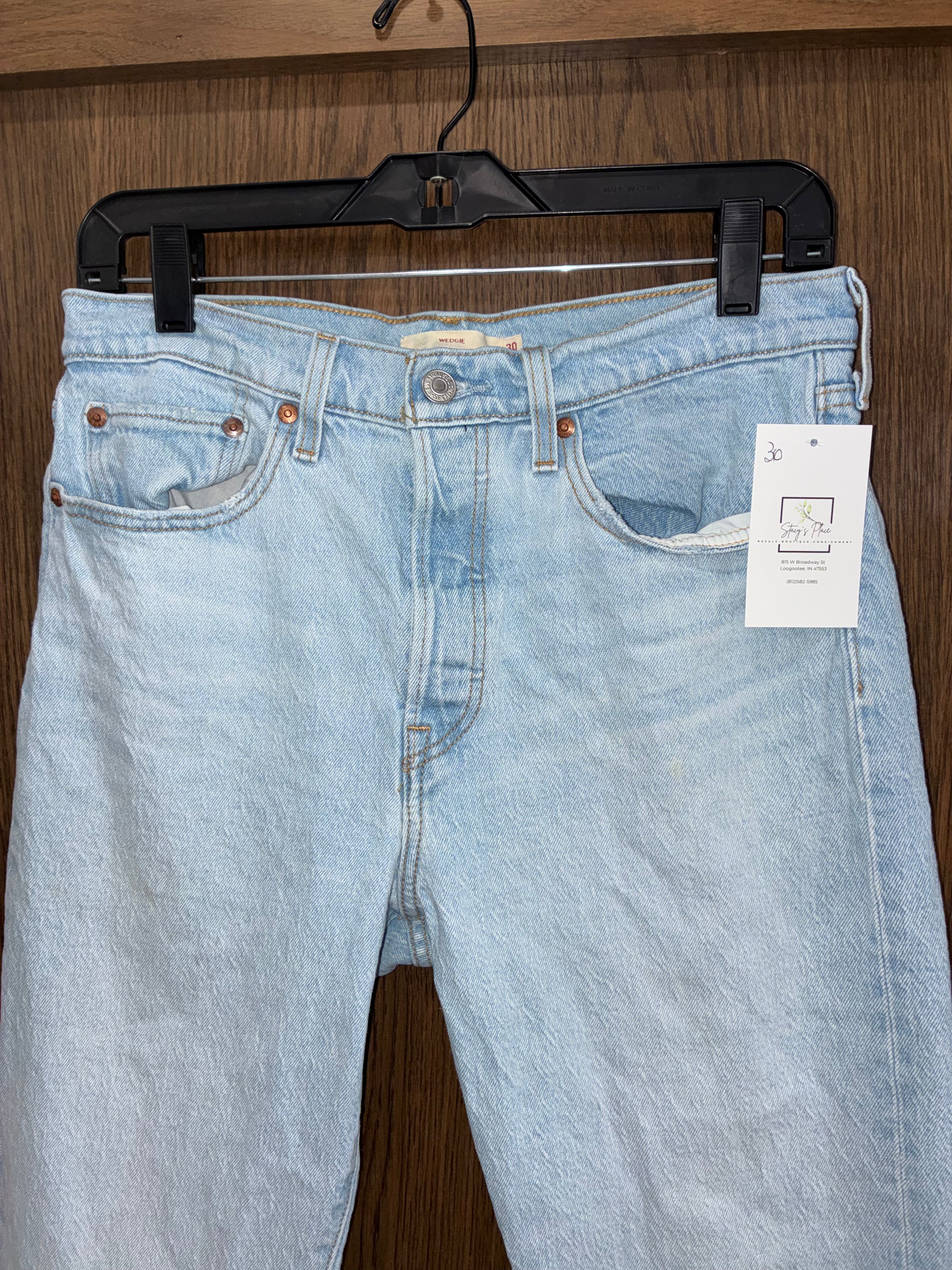 Levi’s Women’s 501 ButtonFly Wedgie Straight Jeans Size 30