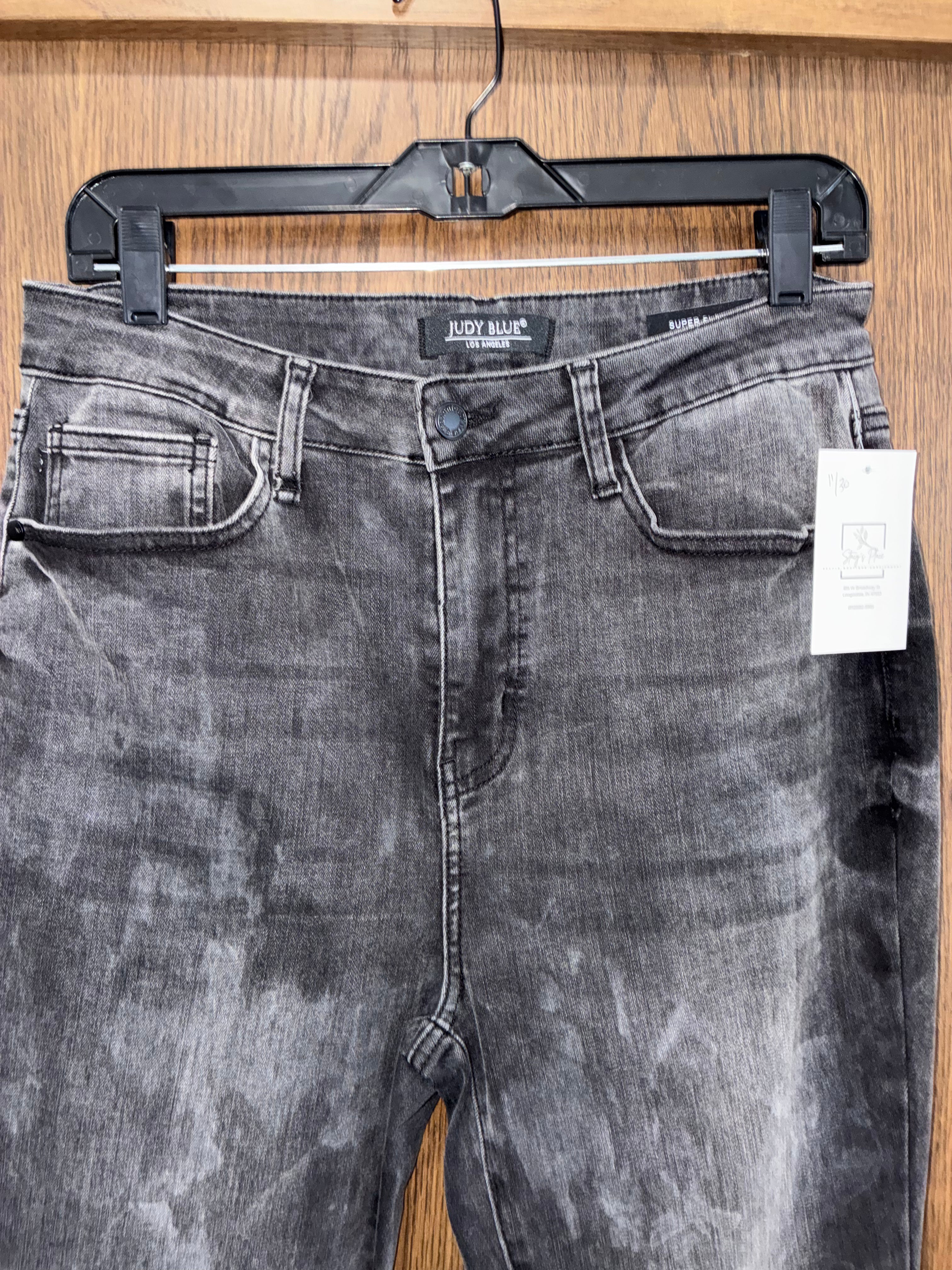 Judy Blue Women’s Super Flare Black Wash Jeans 11/30