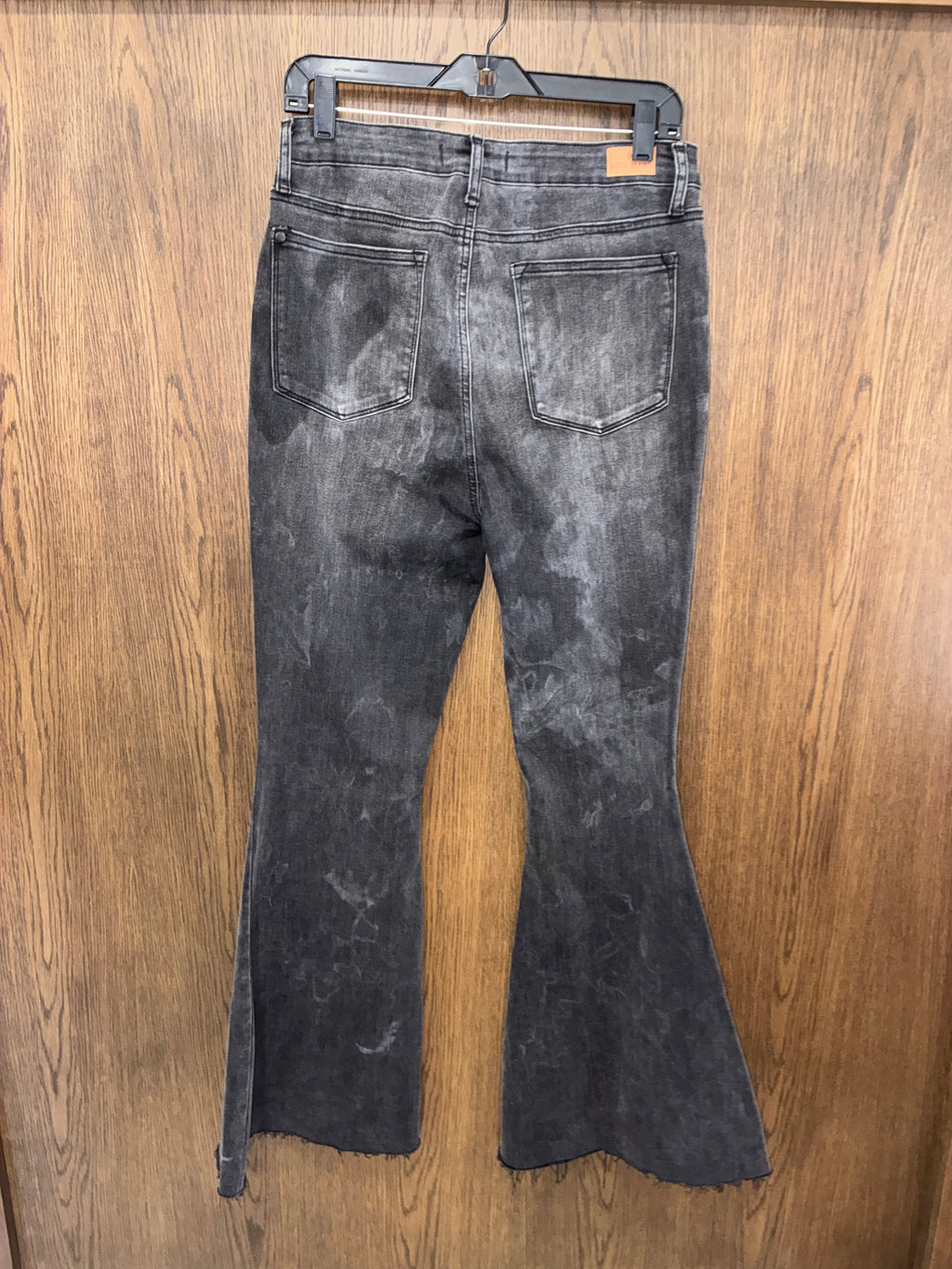 Judy Blue Women’s Super Flare Black Wash Jeans 11/30