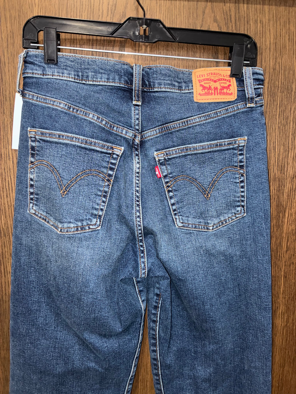 Levi’s Women’s 501 Buttonfly Ribcage Wide Leg Ankle Jeans Size 8