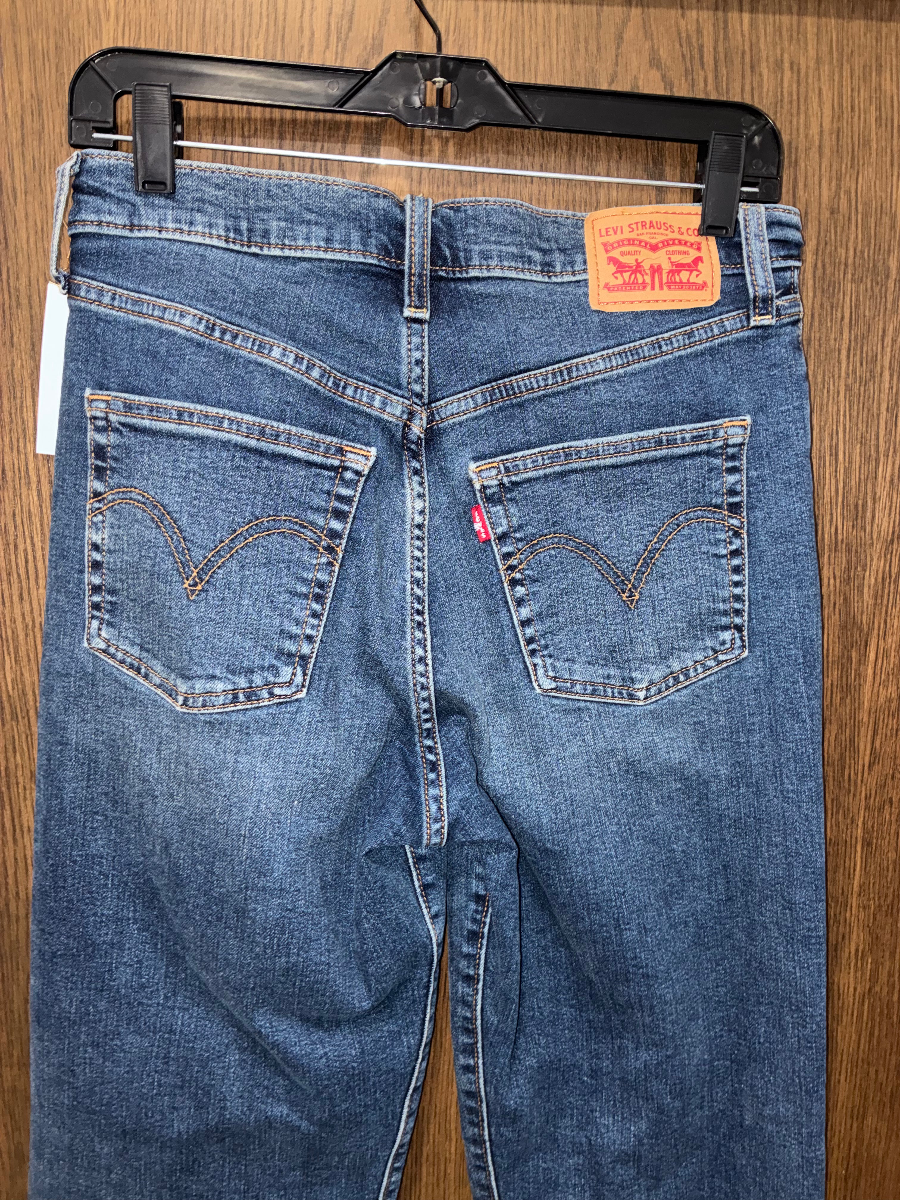 Levi’s Women’s 501 Buttonfly Ribcage Wide Leg Ankle Jeans Size 8