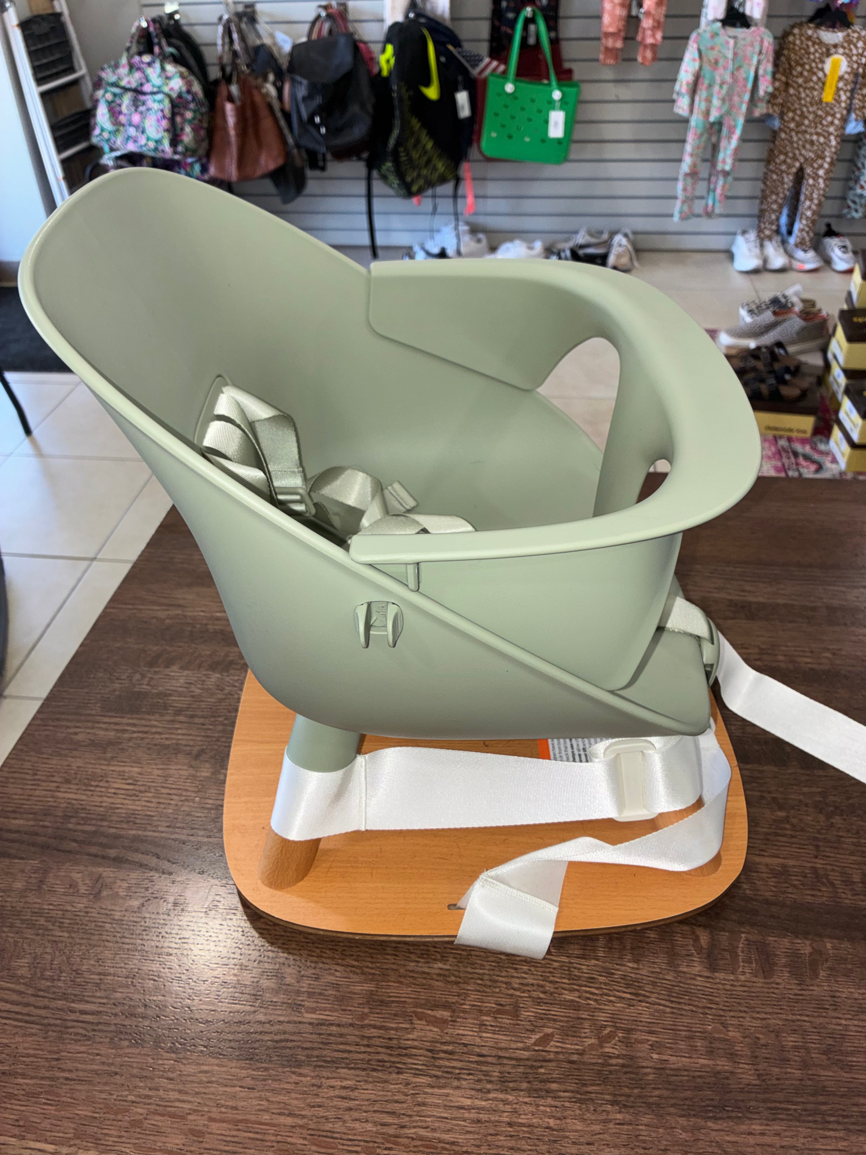 Lalo The Booster Seat