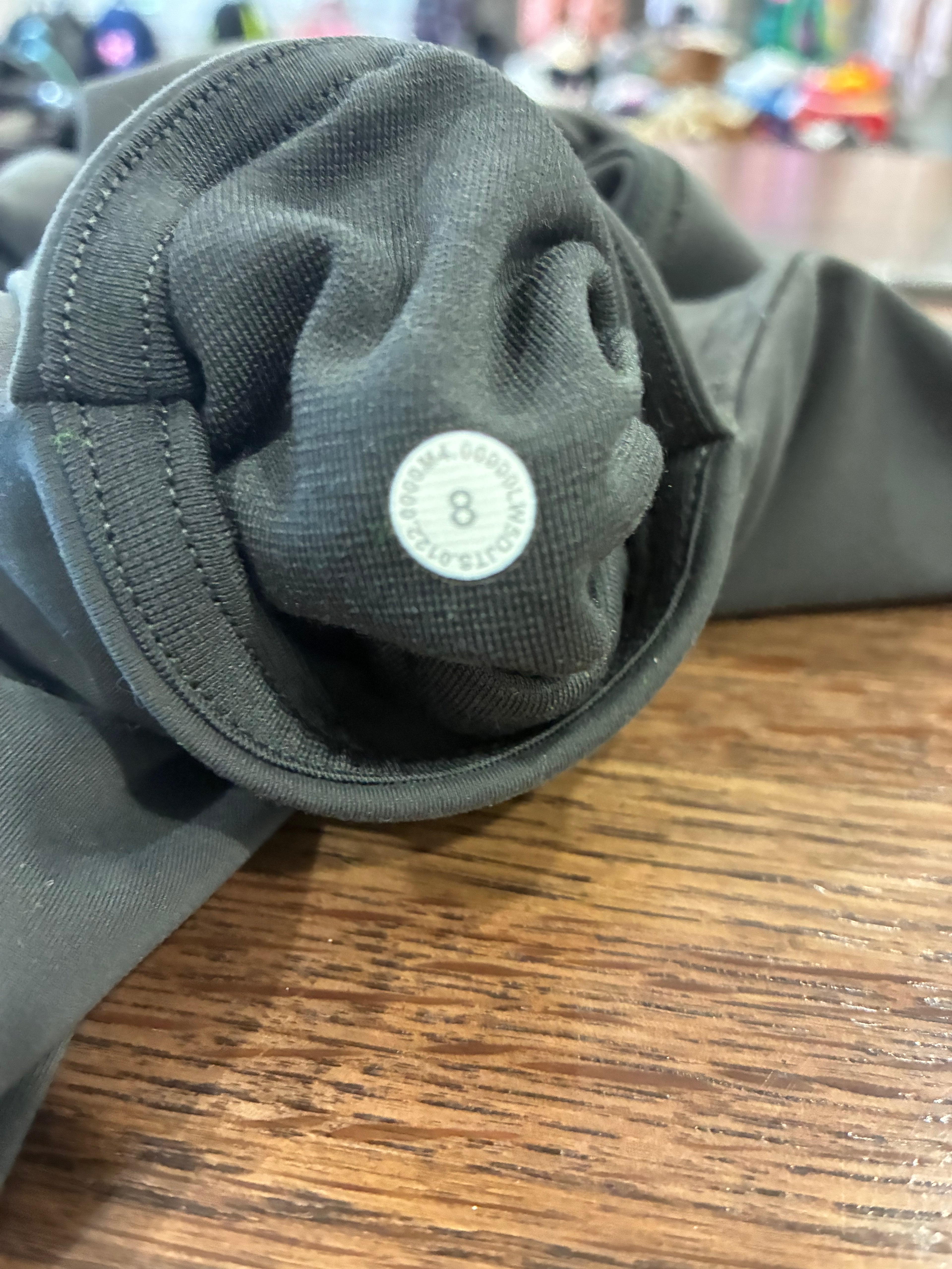 Lululemon InStill High Rise Tight Leggings 25" Size 8 Graphite Gray EUC