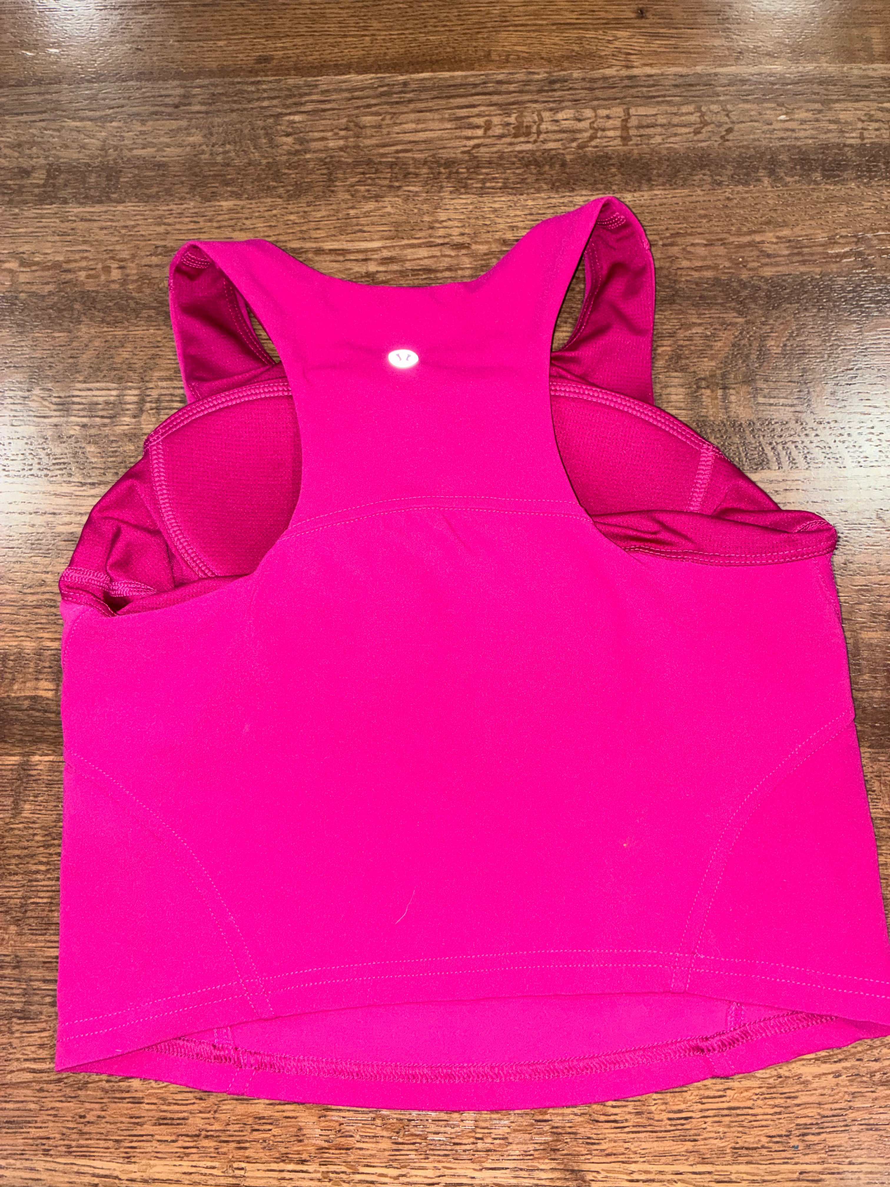 Lululemon Women’s Invigorate Train Tank Size Small  Built-in Shelf Bra Medium Support