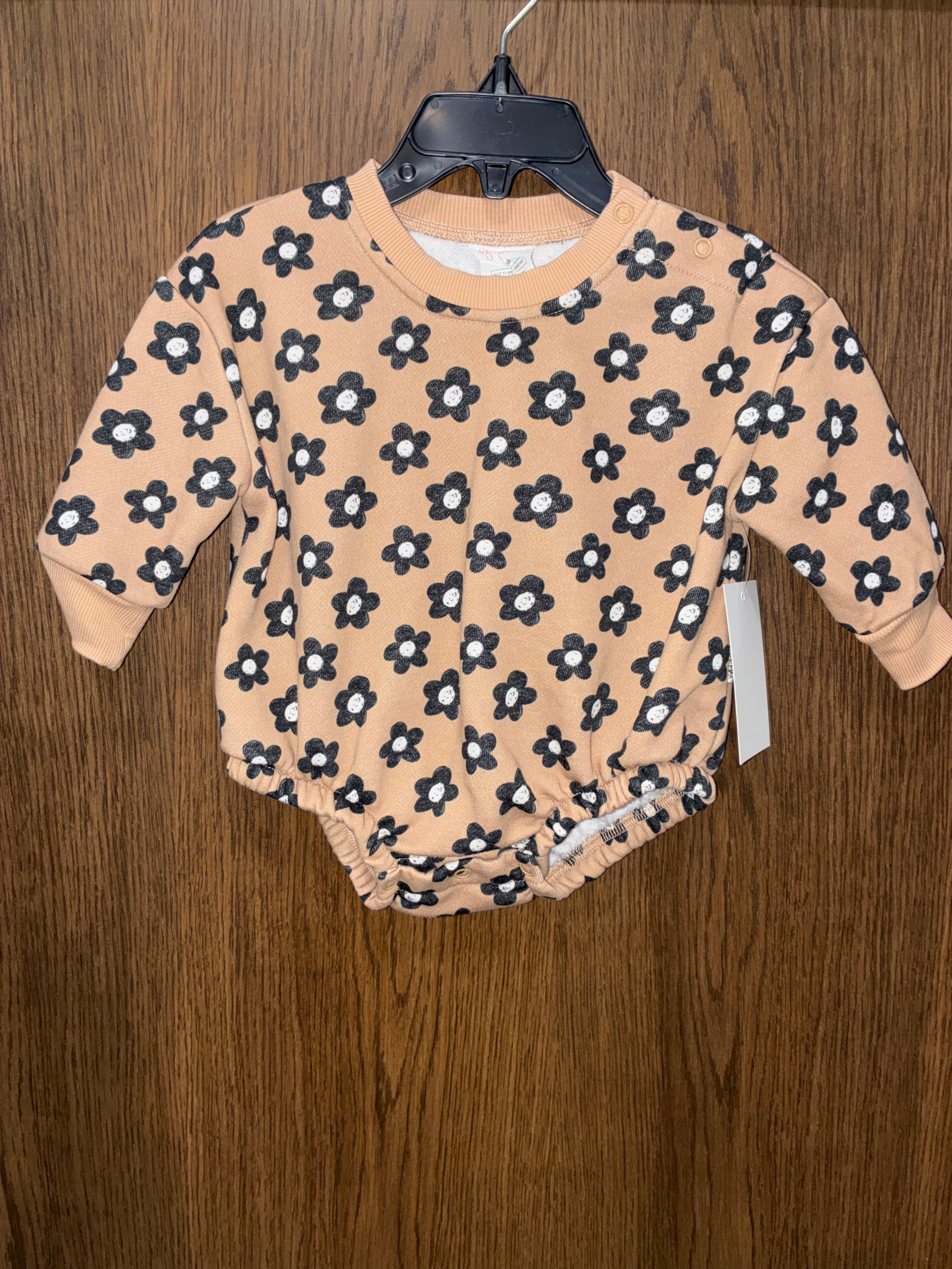 Gigi & Max Daisy Bubble Romper Size 3-6 Months