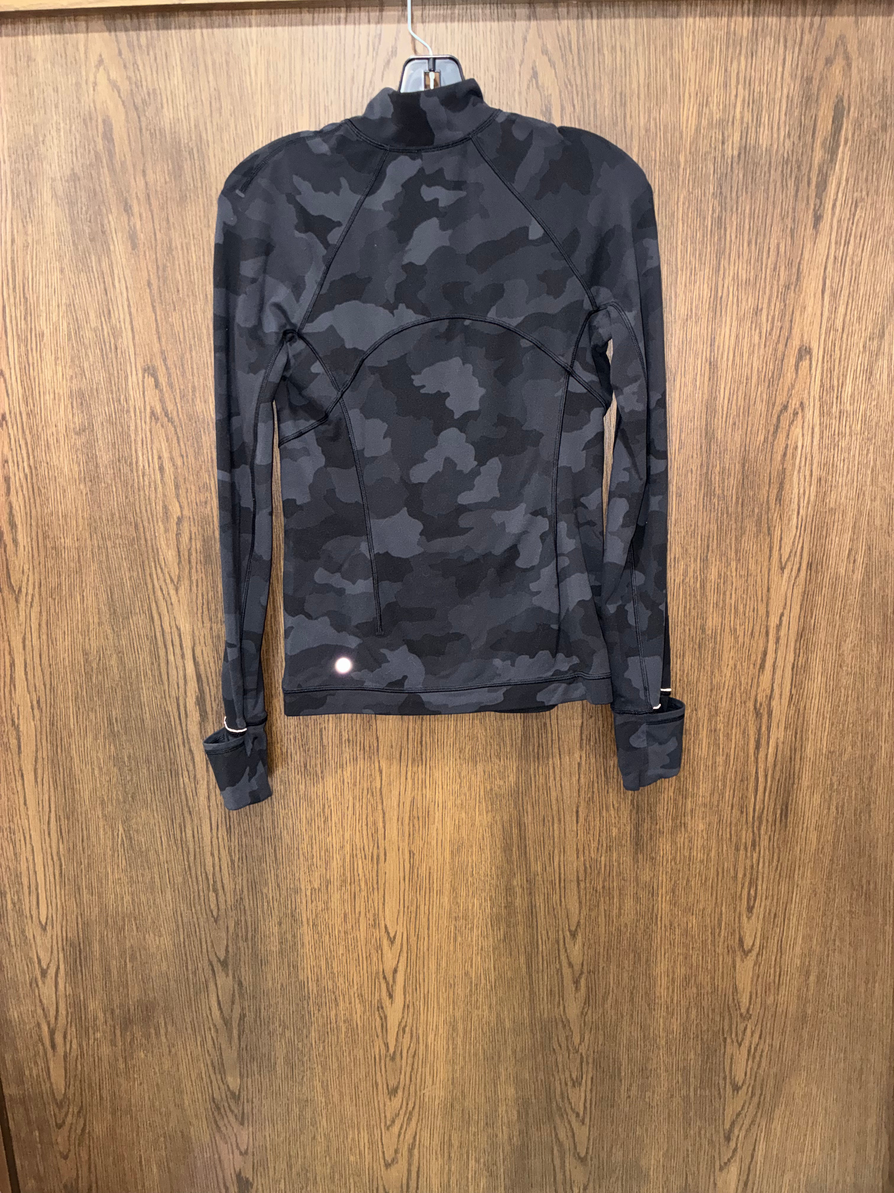 Lululemon Define Jacket
Nulu Camo Size 6