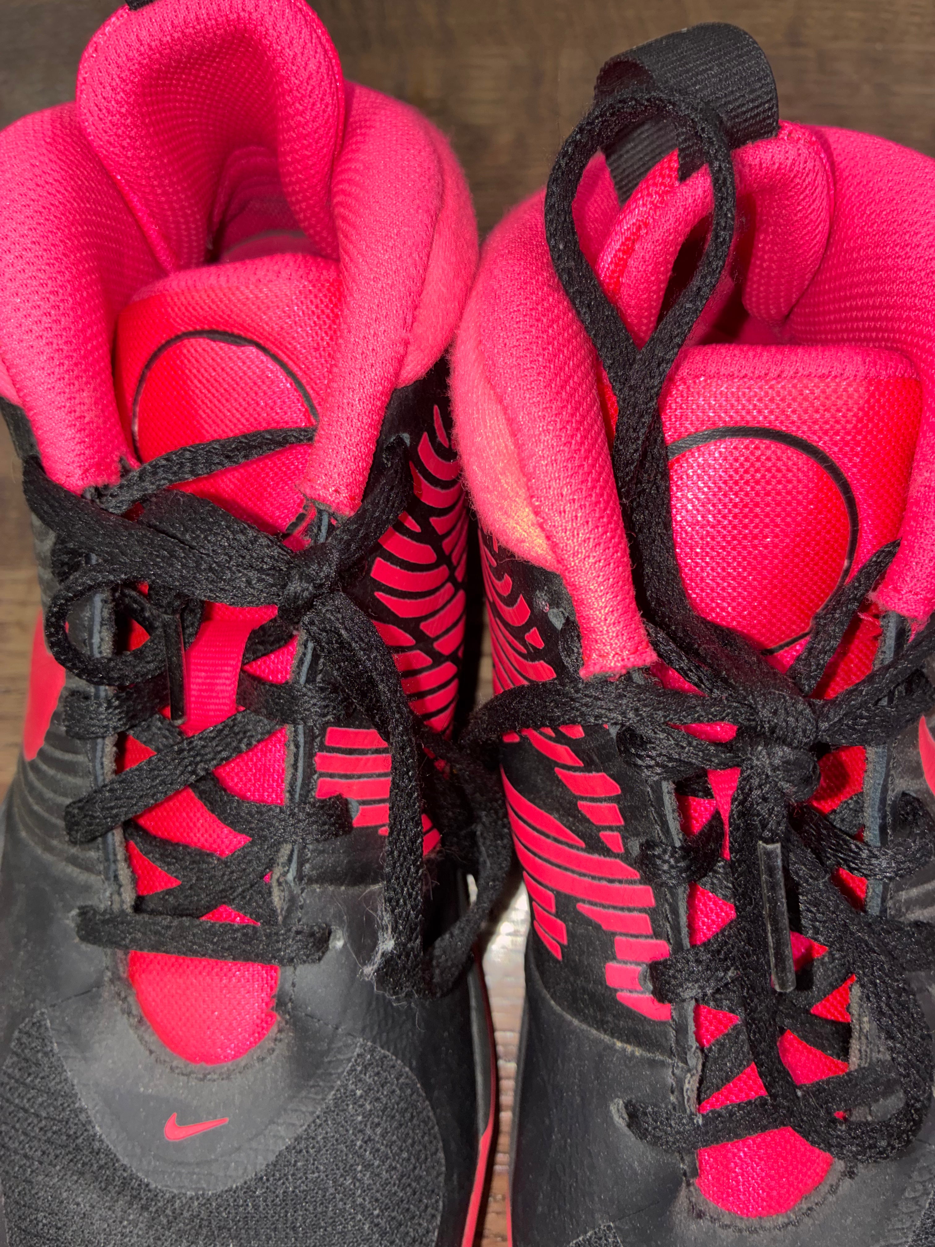 Nike Girls Pink & Black Basketball Shoes Size 7Y