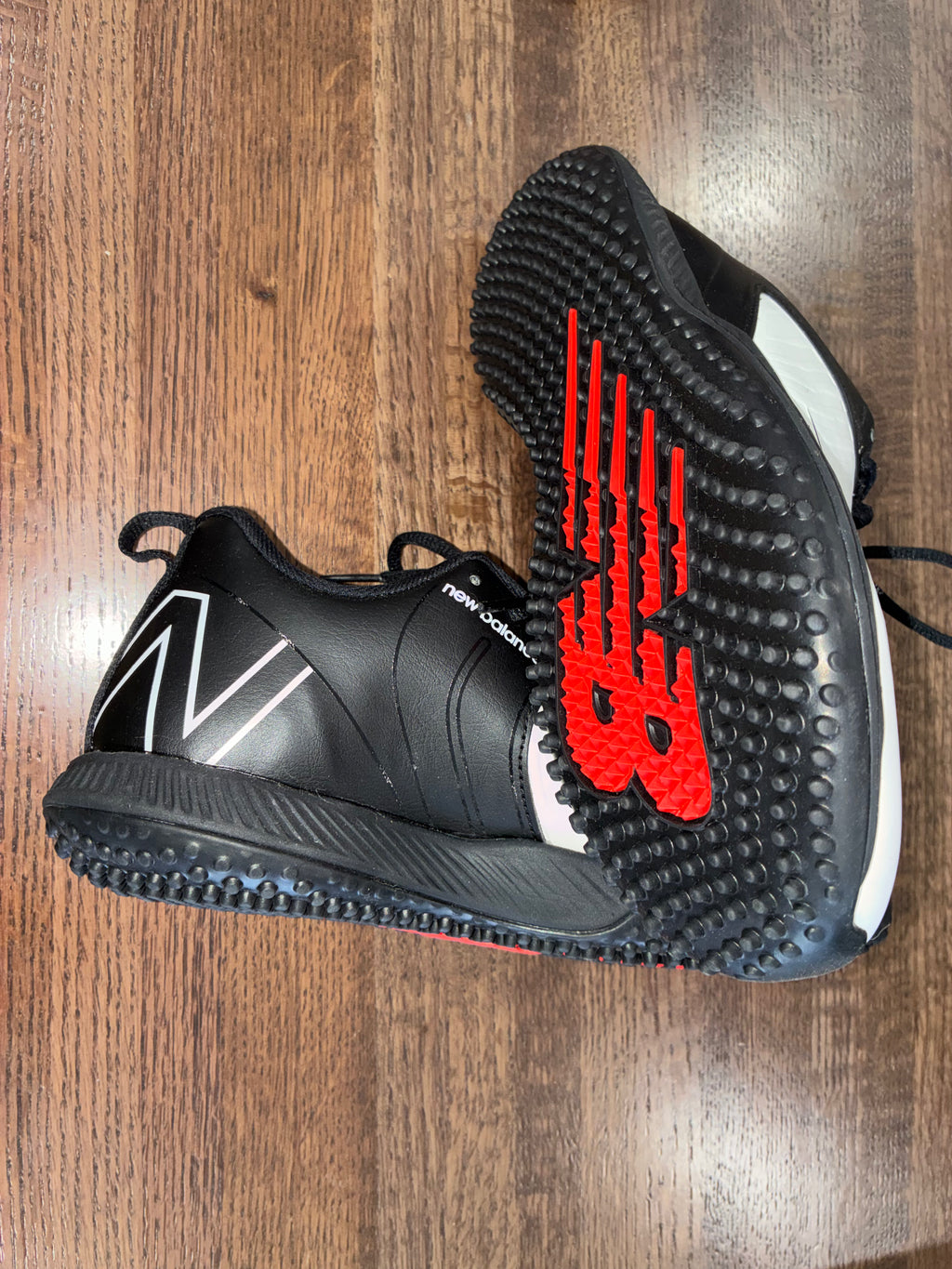 New Balance Boys Turf Shoes Size 7Y New