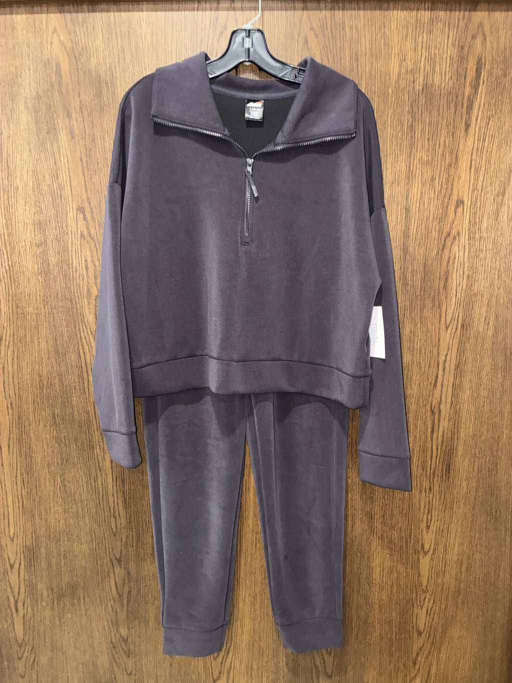 Avia Women's Quarter-Zip ScubaKnit Pullover & Joggers Large